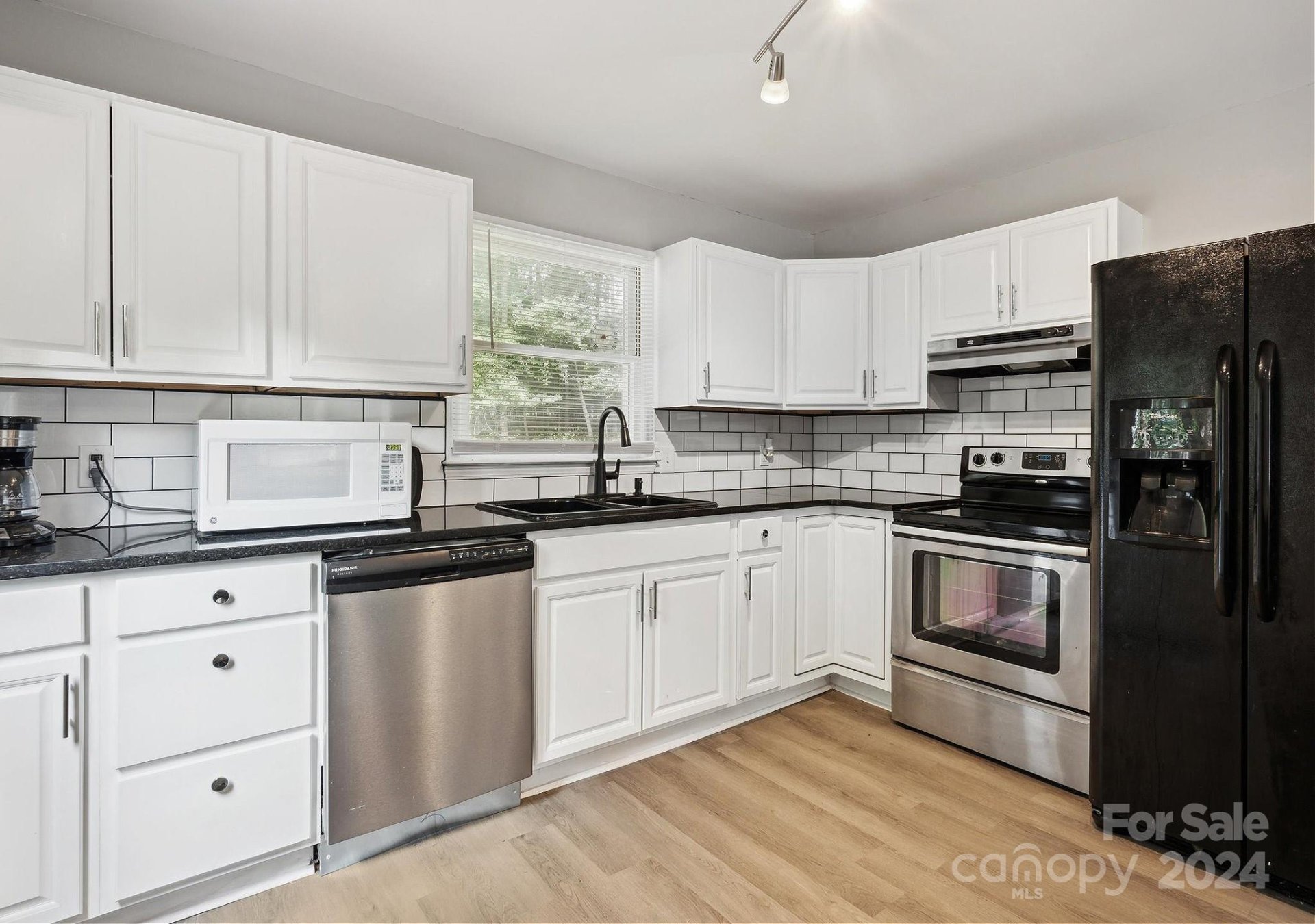 Property image 1 at 614 Rene Circle, Waxhaw, NC 28173