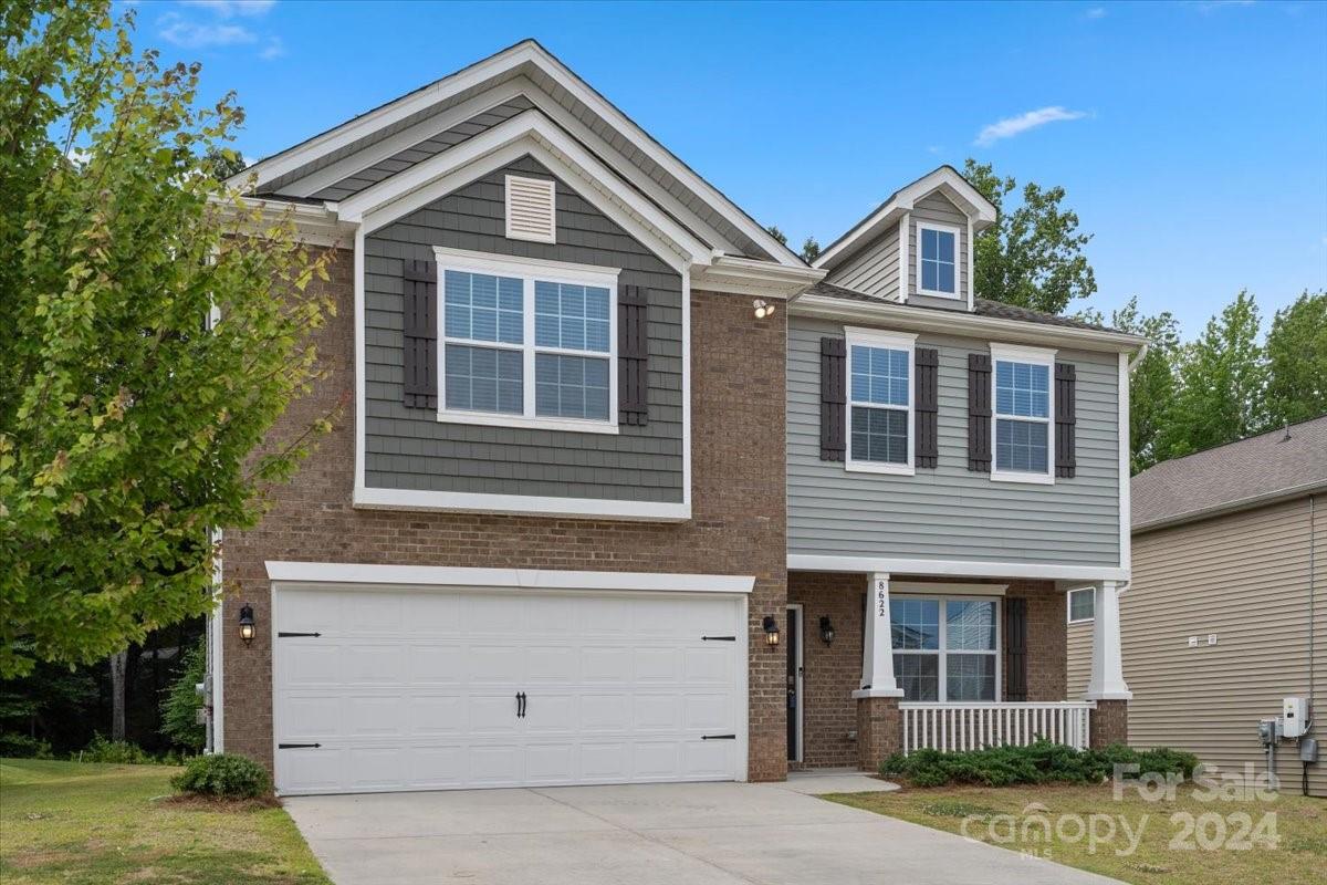 Property image 1 at 8622 Hunters Knoll Lane, Charlotte, NC 28215