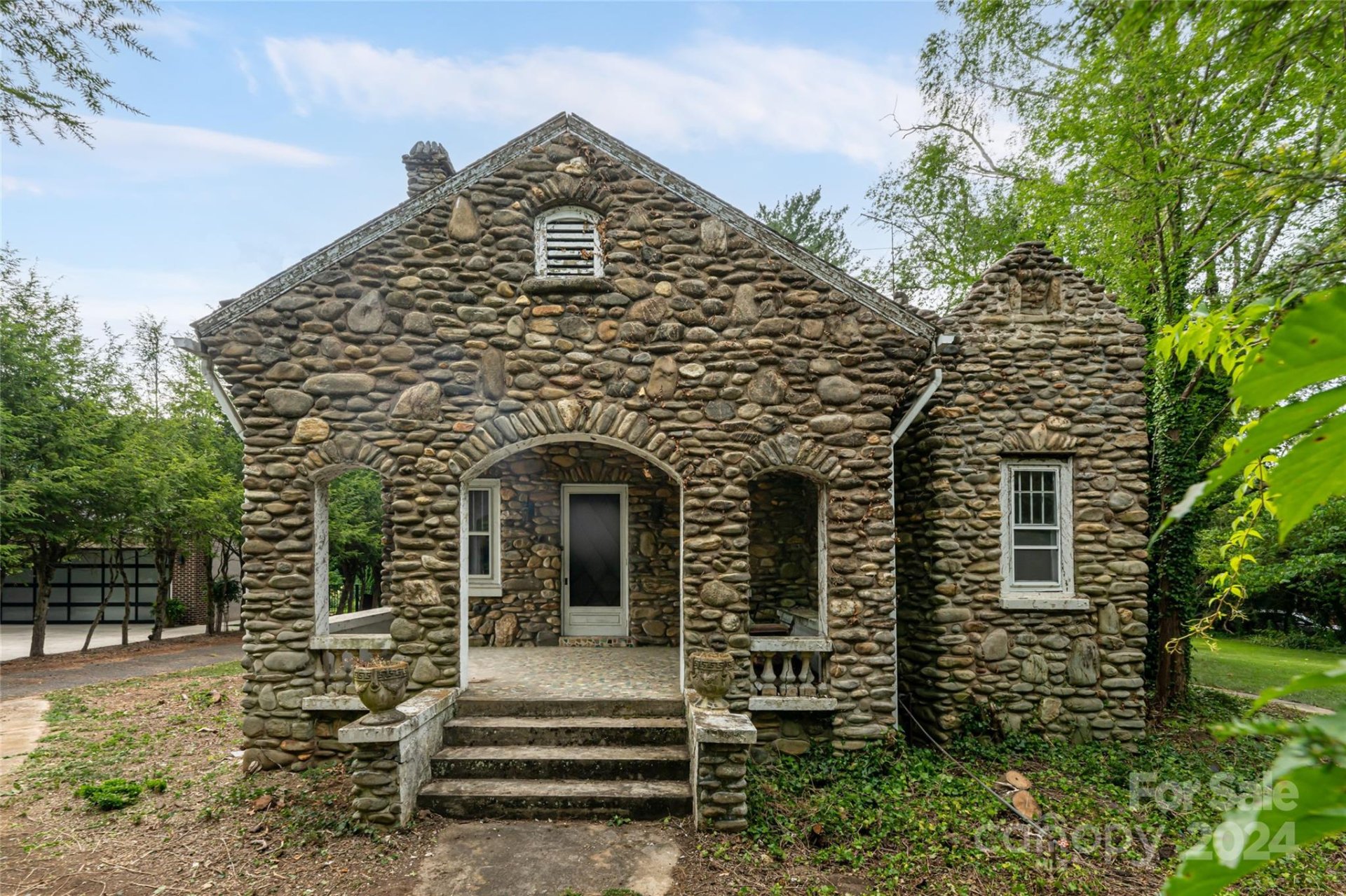 Property image 1 at 1 Griffing Boulevard, Asheville, NC 28804