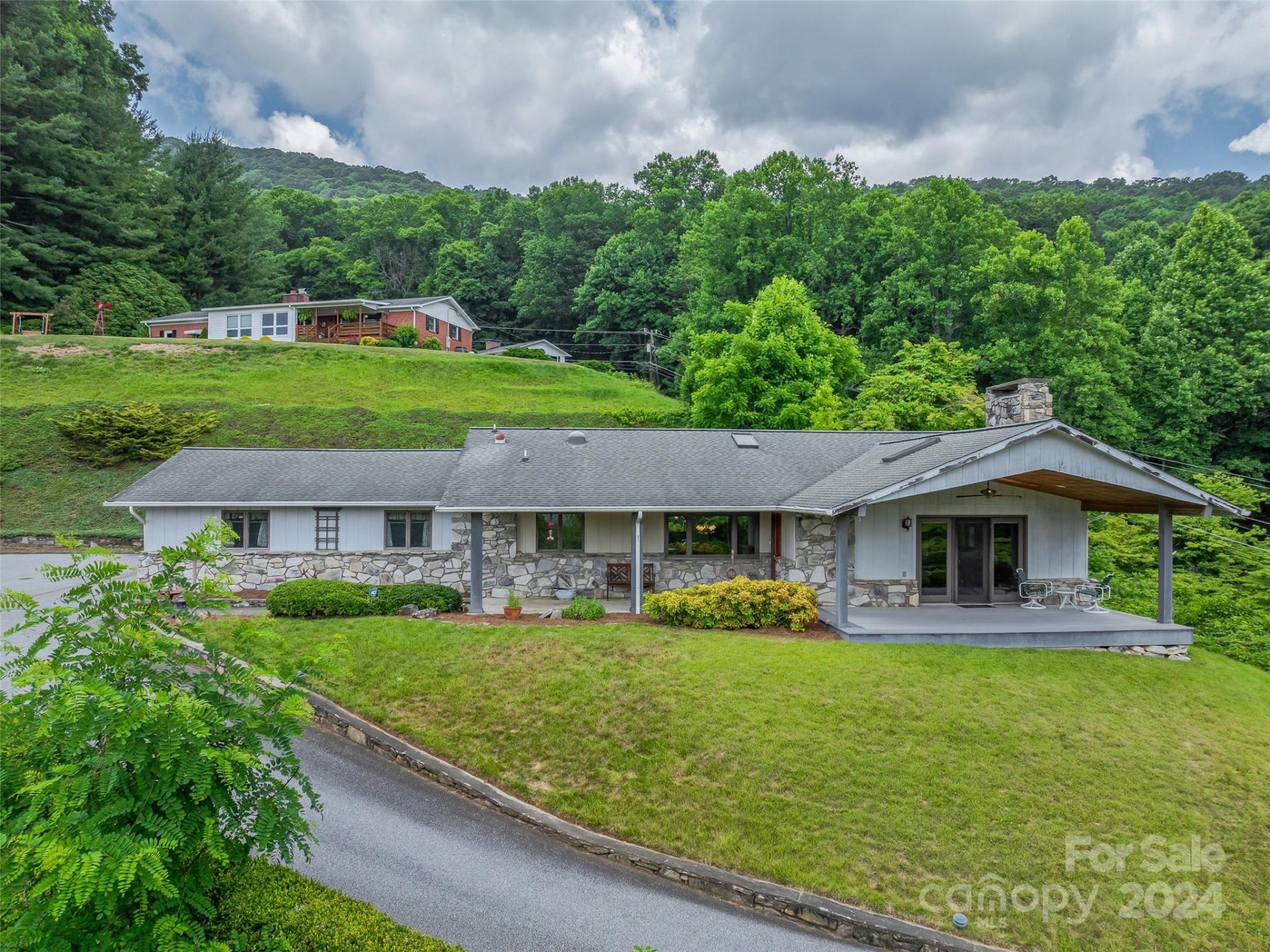 Property image 1 at 375 Little Mountain Road, Waynesville, NC 28786