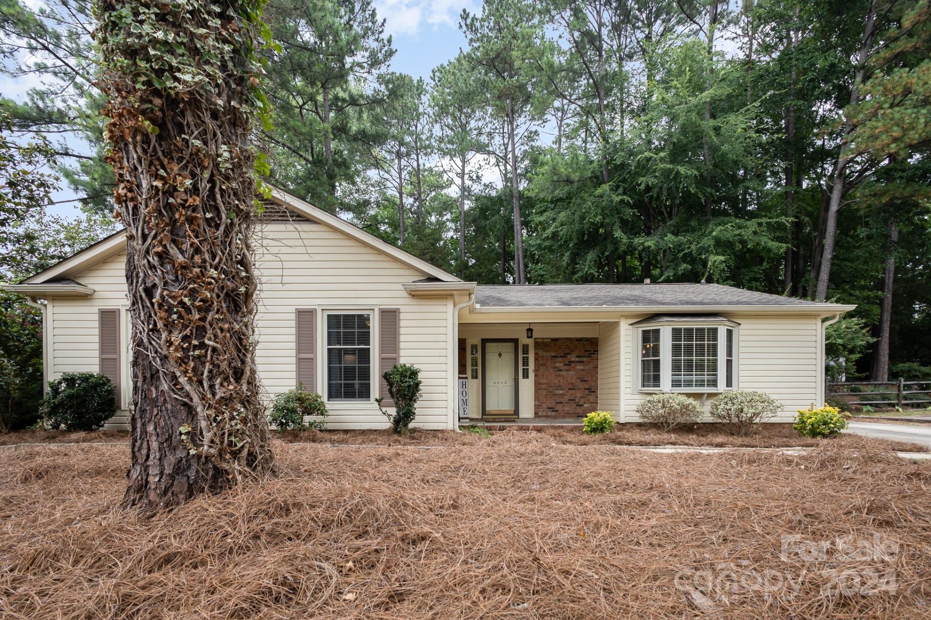 Property image 1 at 8634 Timbercrest Circle, Charlotte, NC 28226