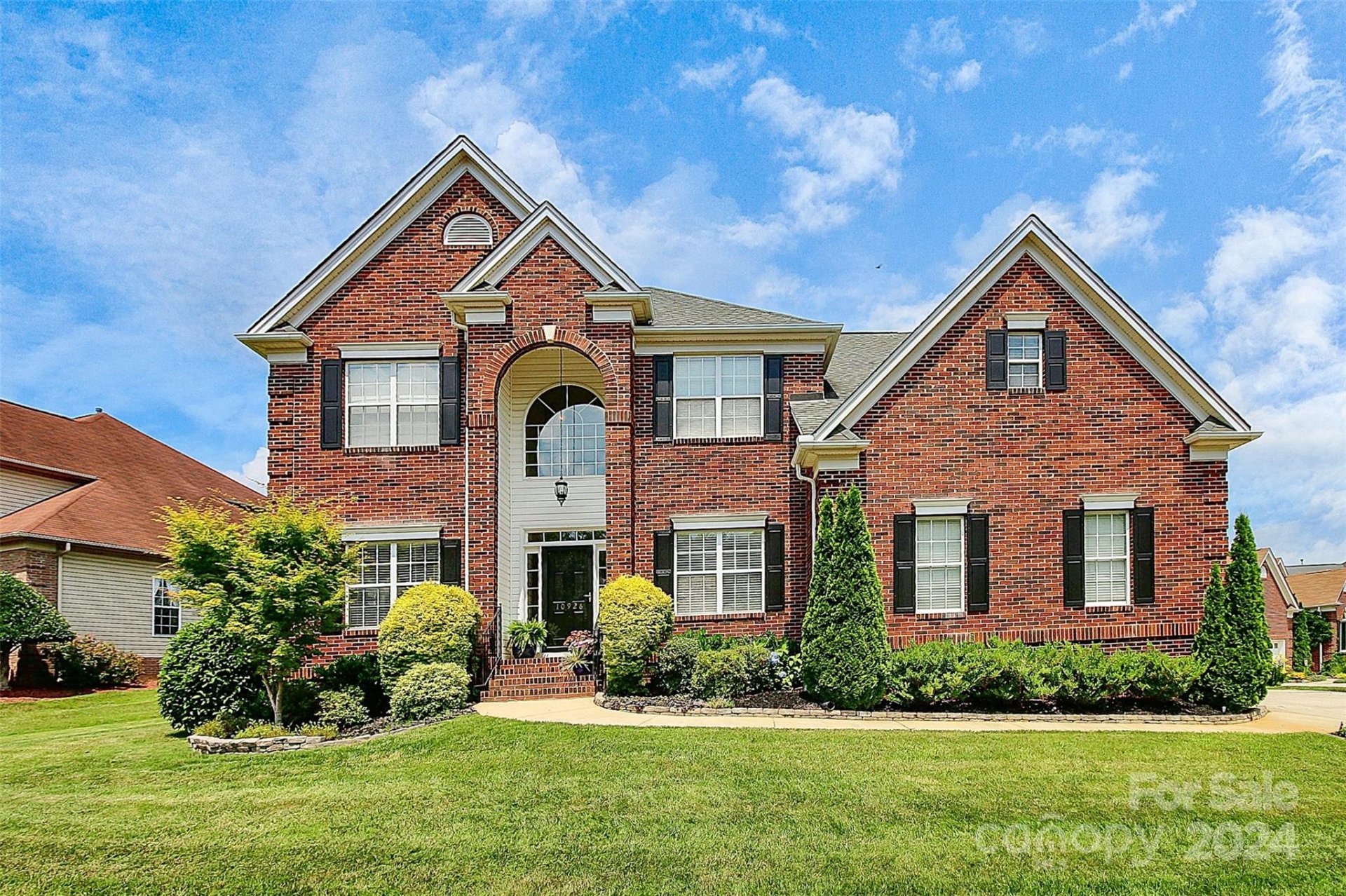 Property image 1 at 10926 Valley Spring Drive, Charlotte, NC 28277