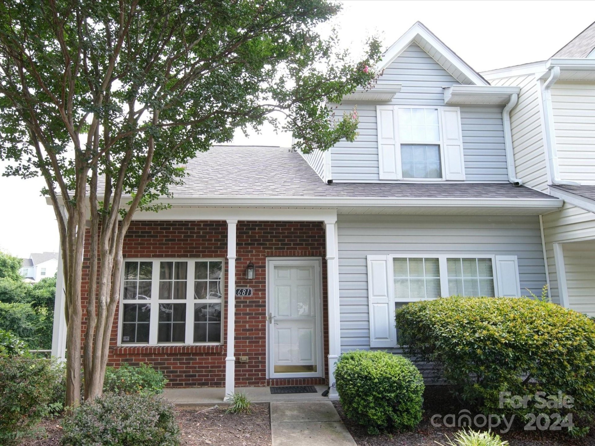 681 Rock Lake Glen