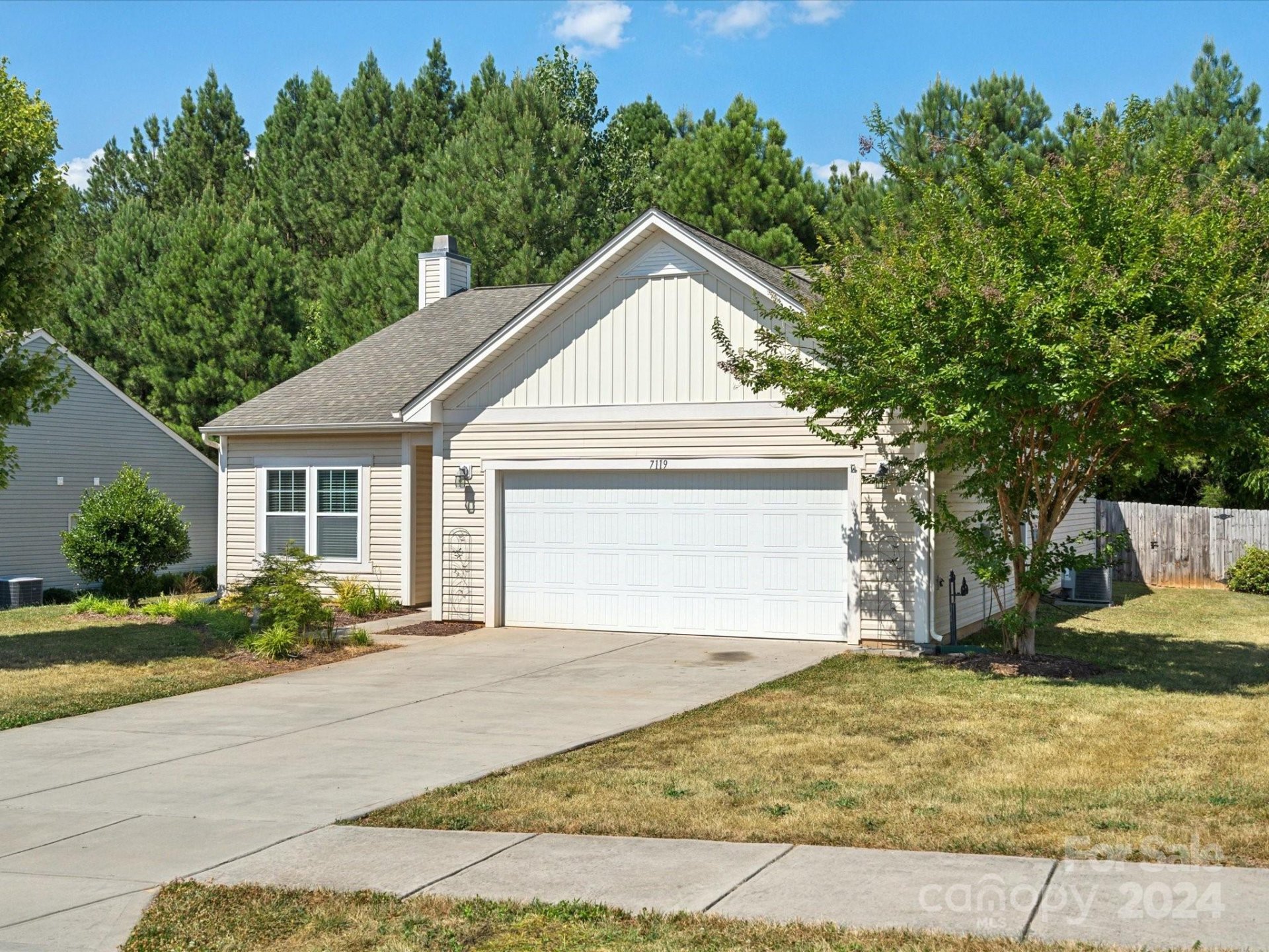 Property image 3 at 7119 Sonja Drive, Clover, SC 29710