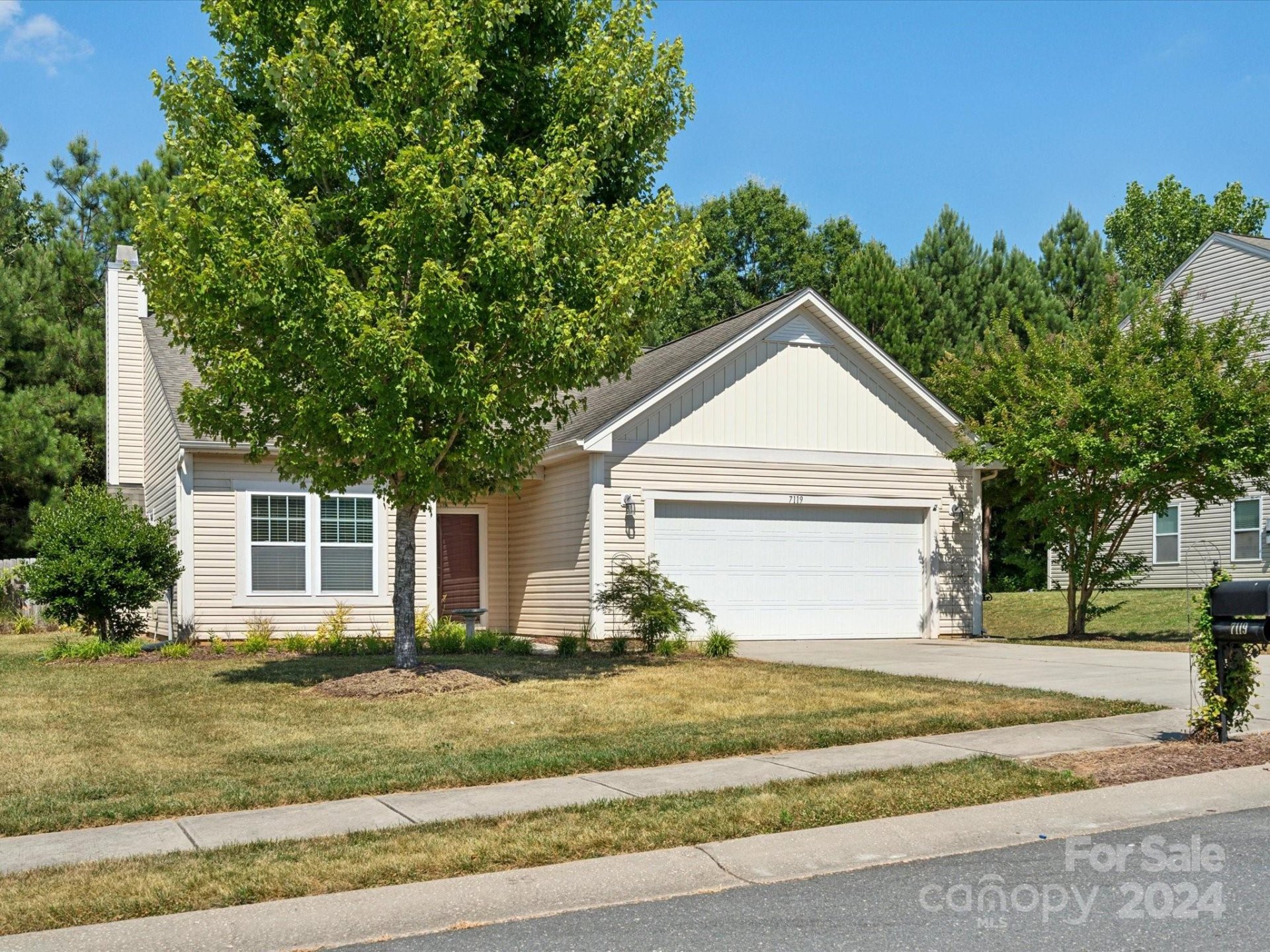Property image 4 at 7119 Sonja Drive, Clover, SC 29710