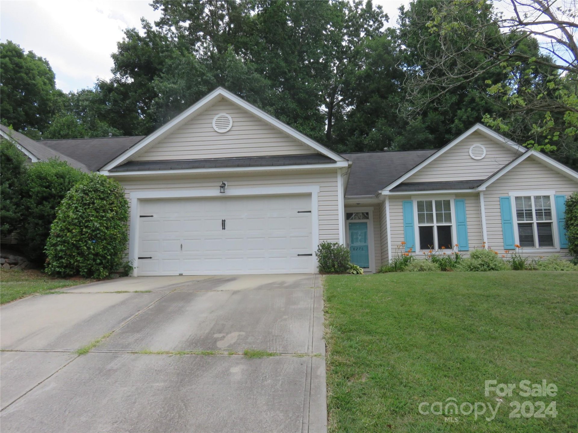 Property image 1 at 8276 Chatham Oaks Drive, Concord, NC 28027