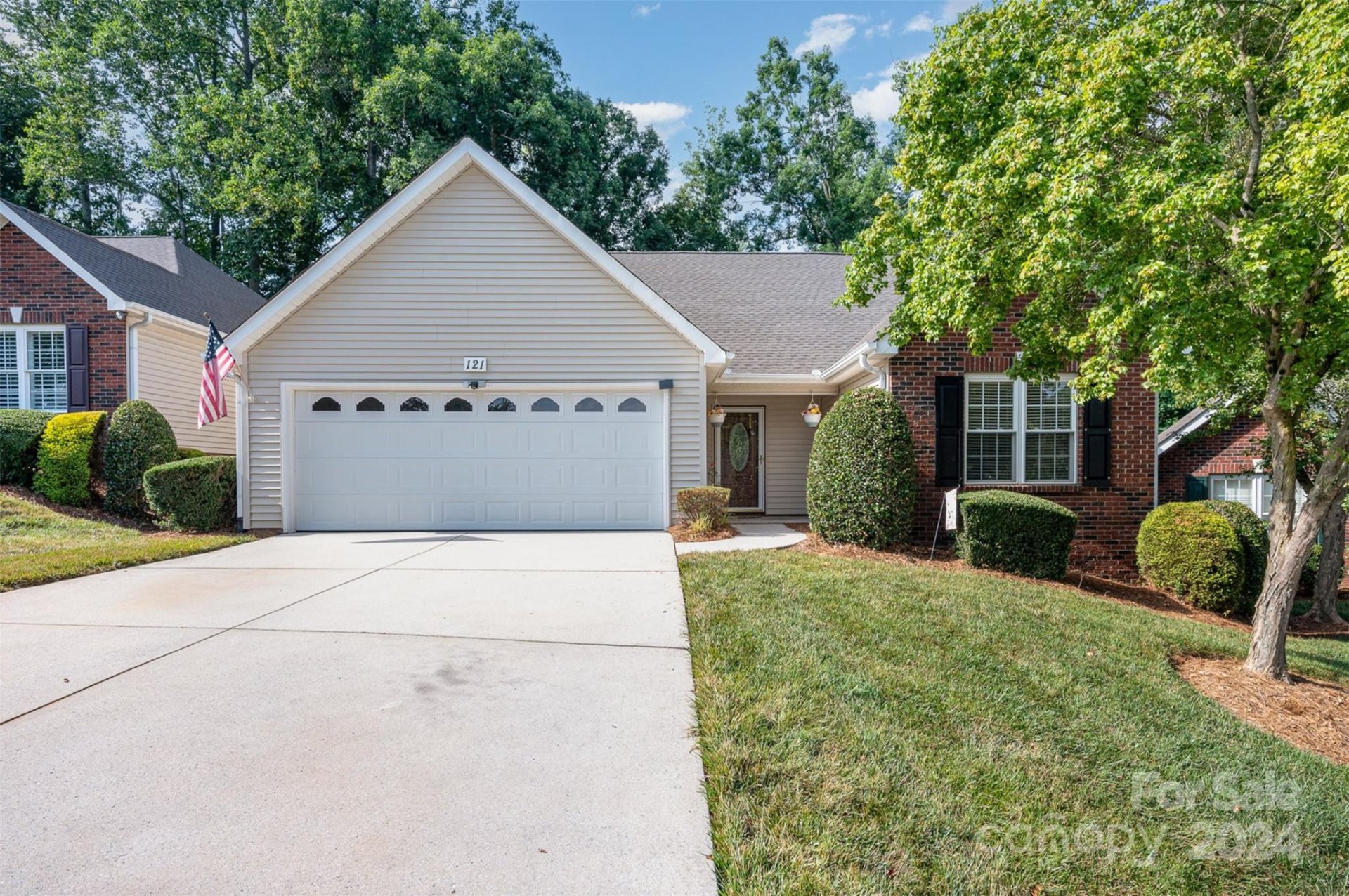 Property image 1 at 121 Keswick Lane, Mooresville, NC 28117