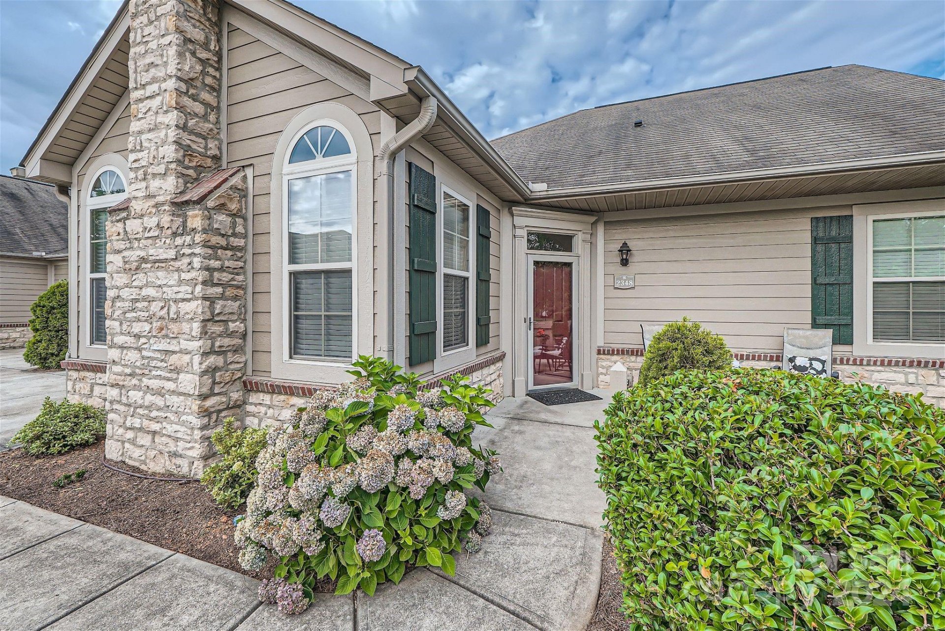 Property image 1 at 2348 Coltsview Lane, Matthews, NC 28105