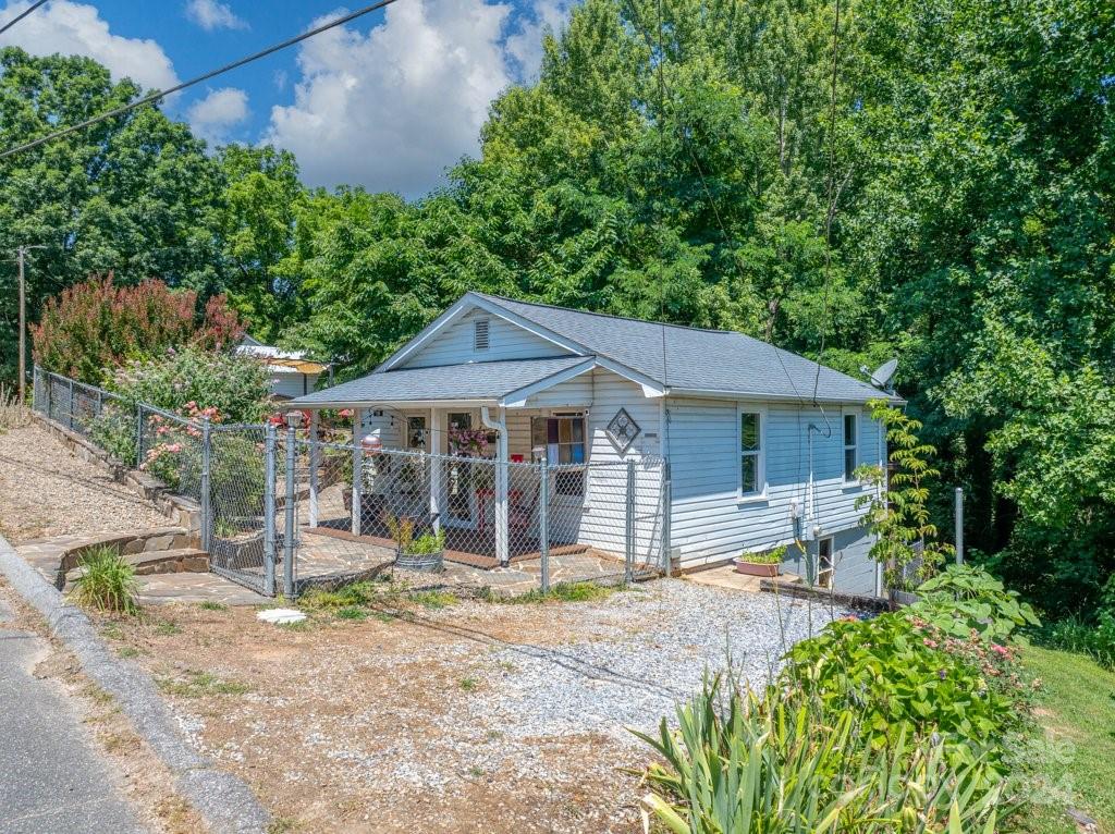 Property image 2 at 119 Seagle Street, Marion, NC 28752
