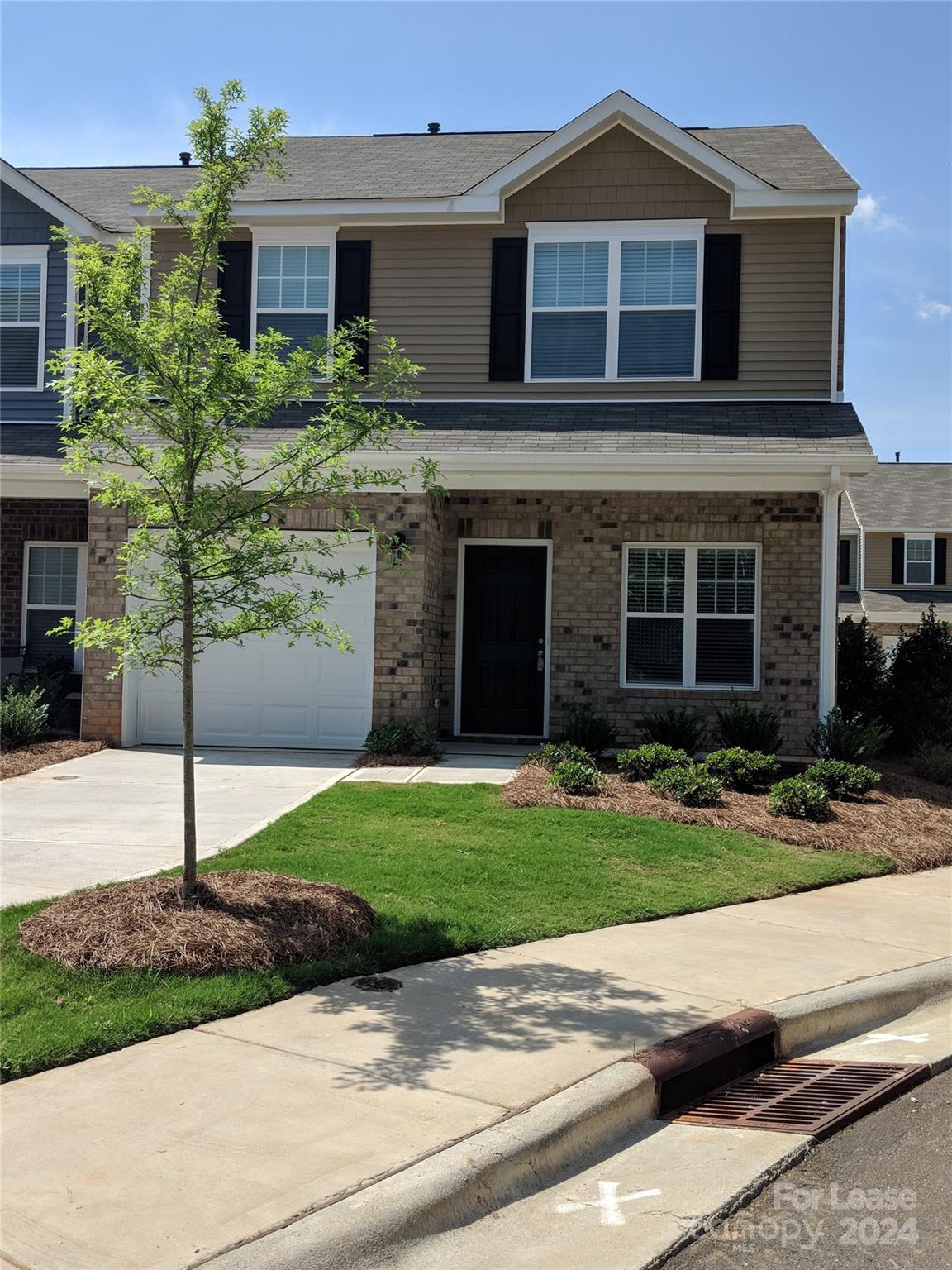 Property image 1 at 8414 Summerford Drive, Charlotte, NC 28269