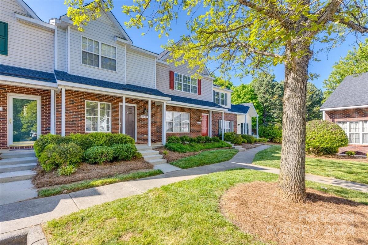 Property image 1 at 1809 Birch Heights Court, Charlotte, NC 28213