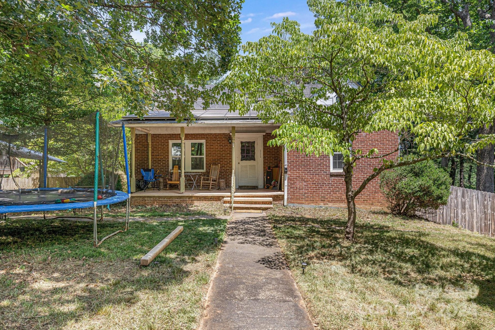 Property image 1 at 111 Kingsgate Road, Asheville, NC 28805