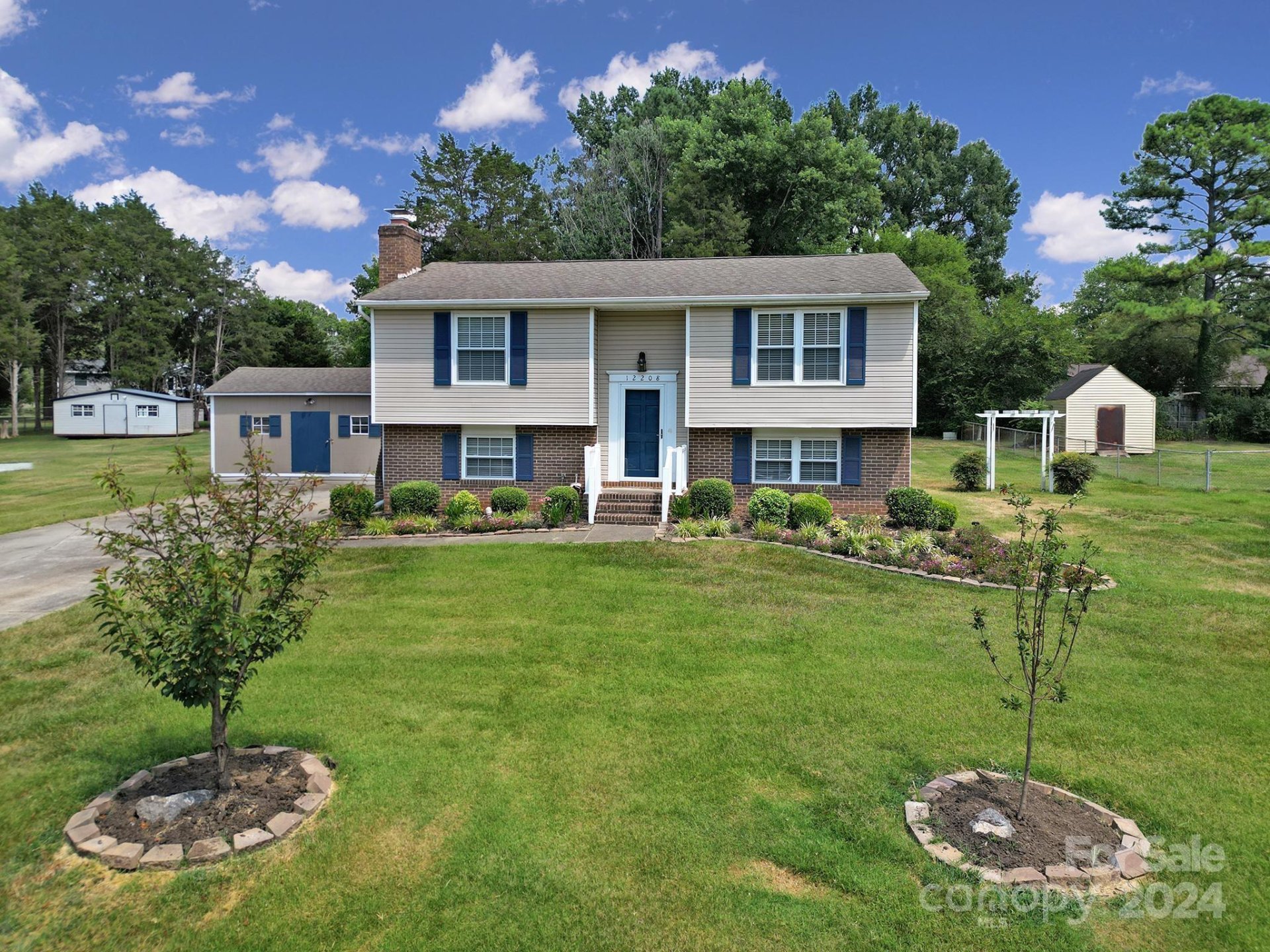 Property image 1 at 12208 Mapleton Road, Charlotte, NC 28273