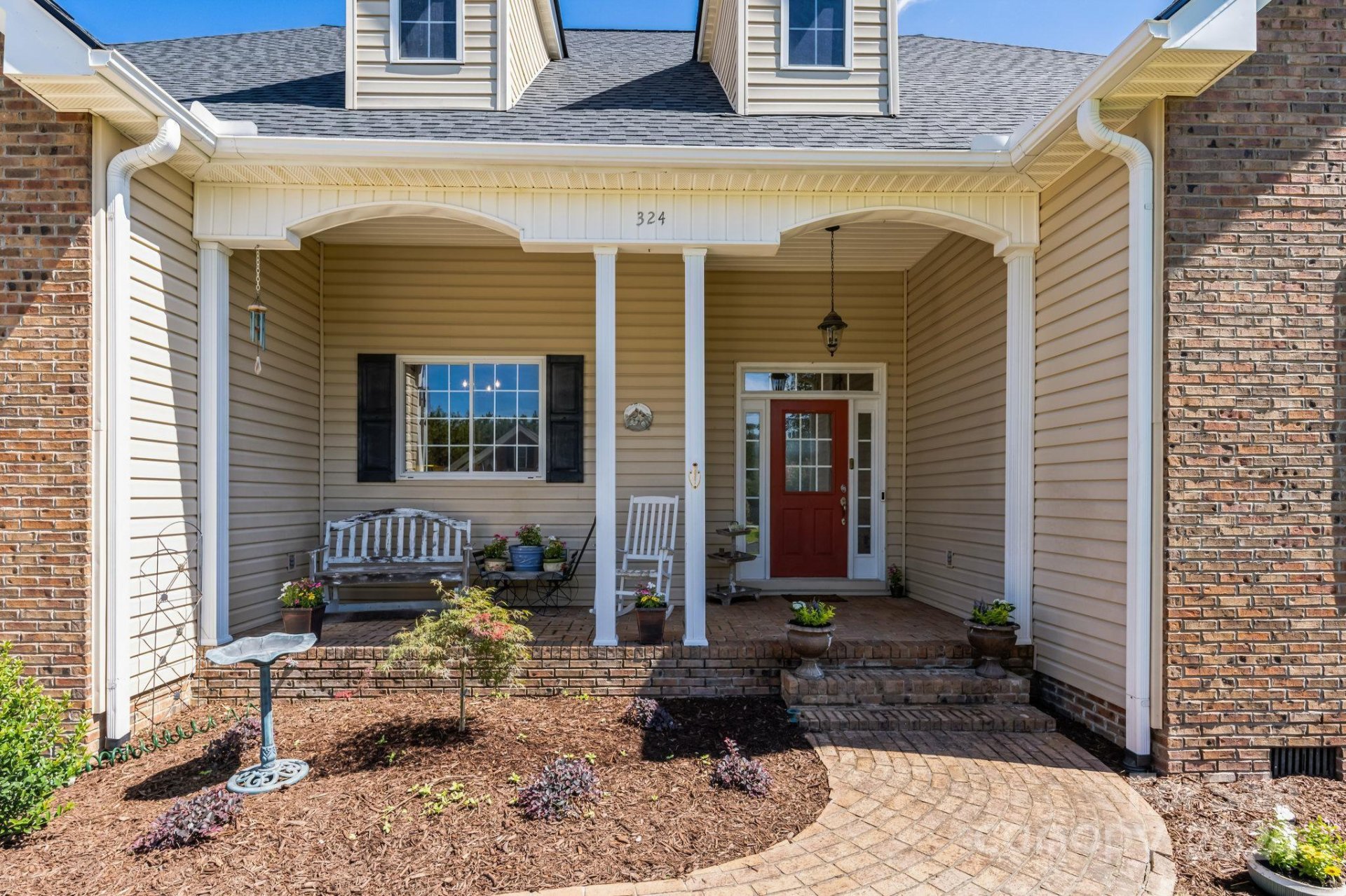 324 Whiteplains Place