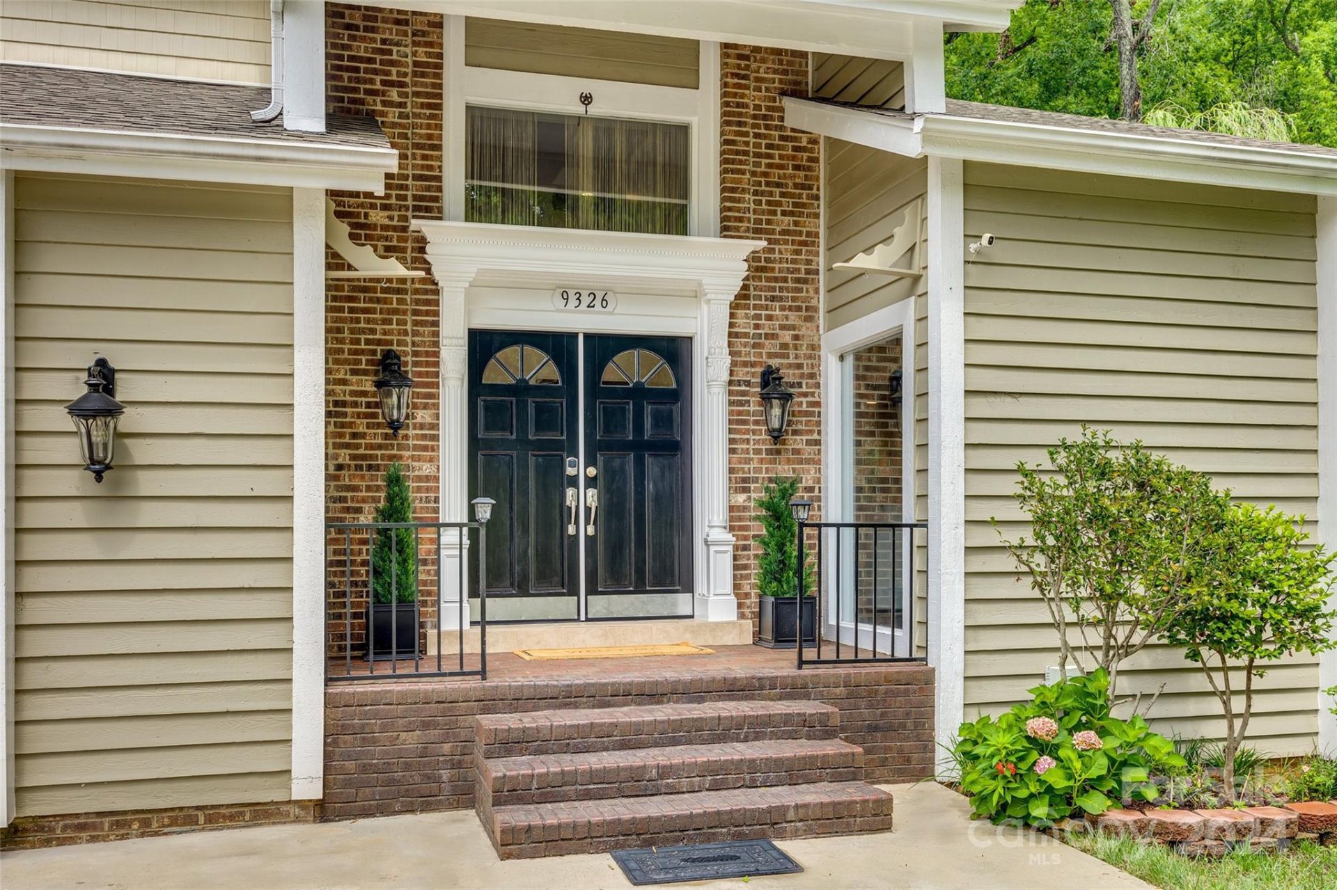 Property image 2 at 9326 Hunting Court, Matthews, NC 28105