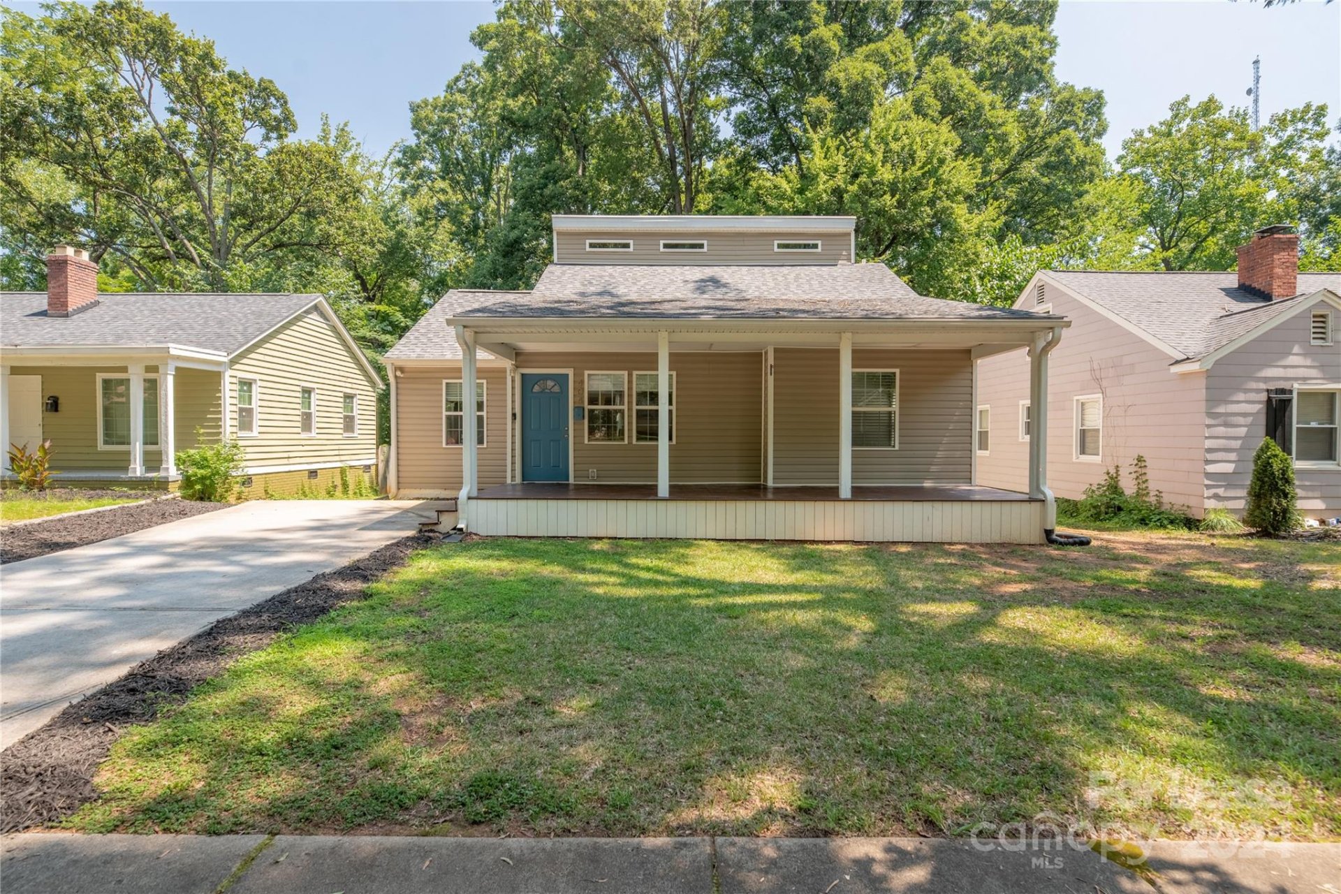 Property image 1 at 404 Keswick Avenue, Charlotte, NC 28206