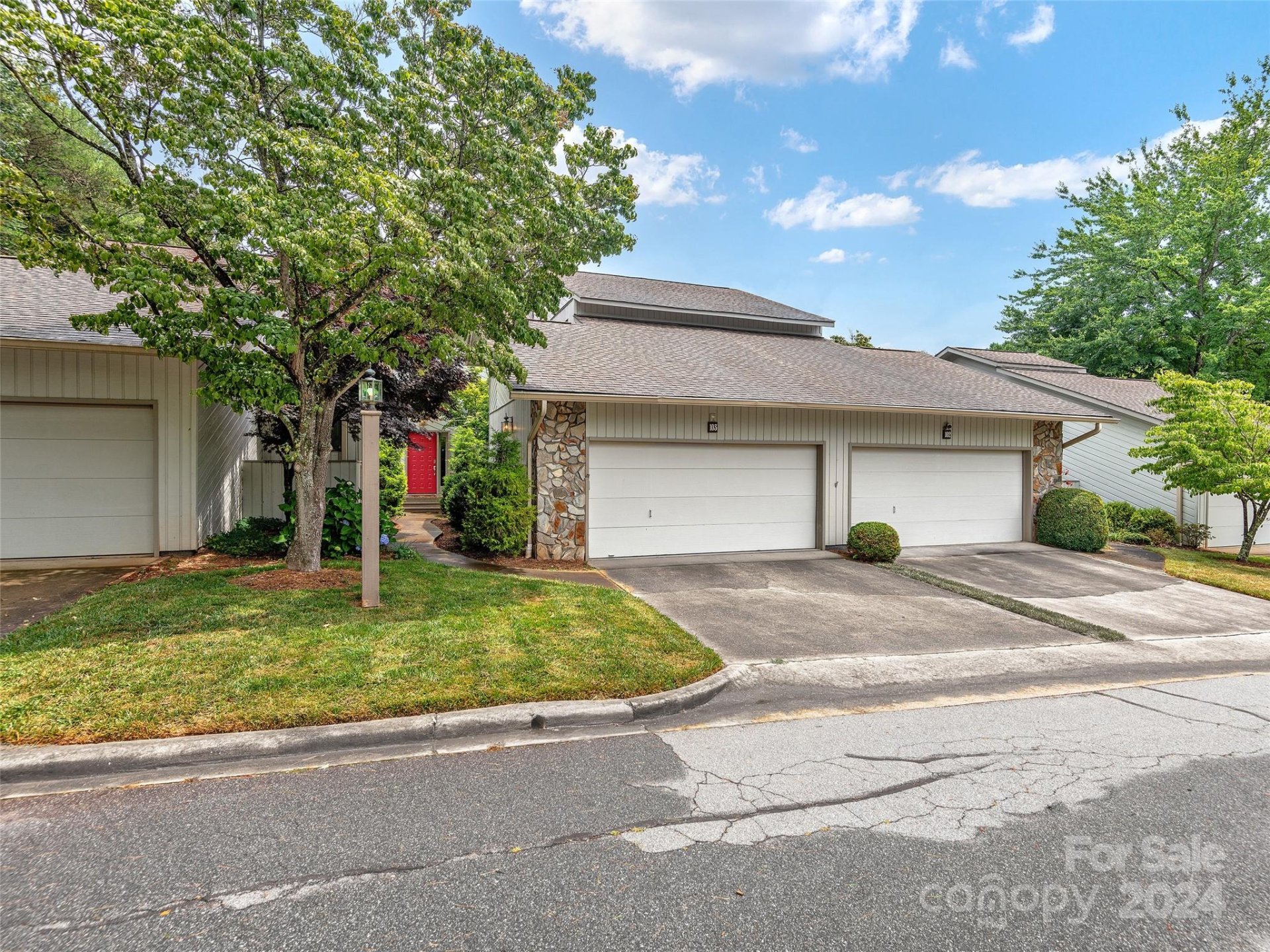 Property image 1 at 103 Parkway Court, Asheville, NC 28803