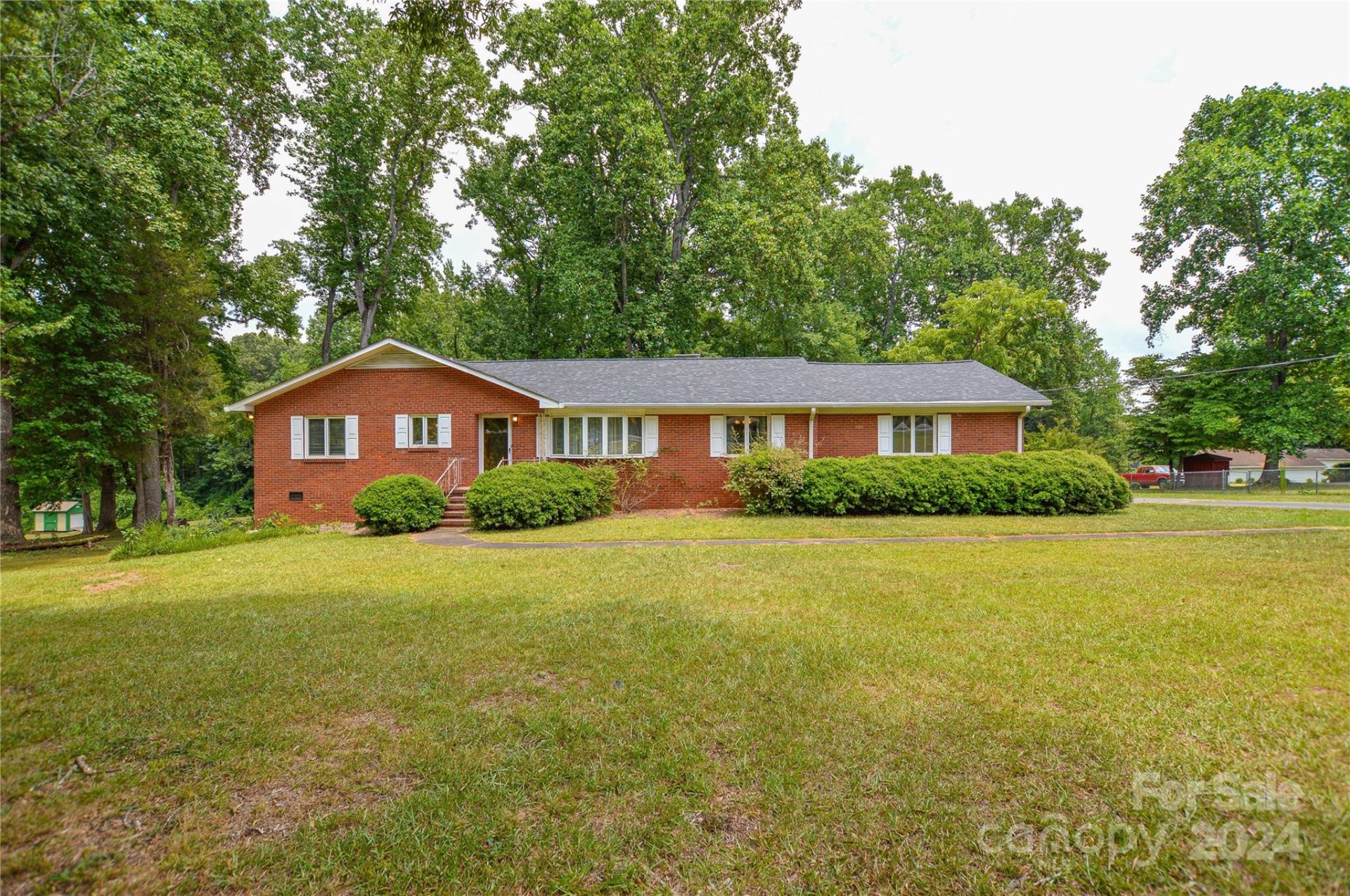 Property image 1 at 8216 Denbur Drive, Charlotte, NC 28215