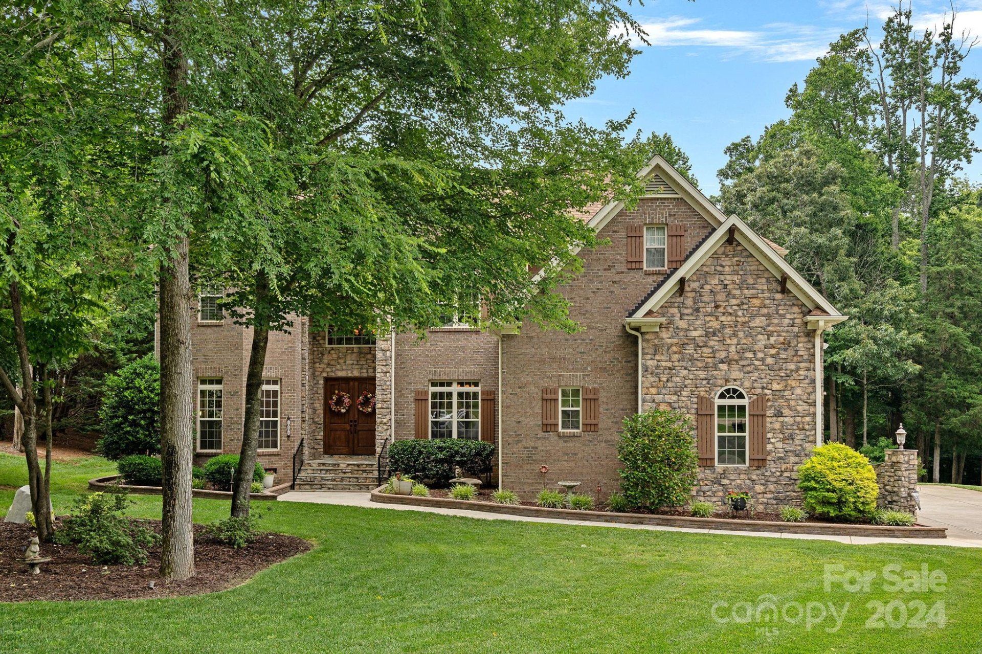 Property image 1 at 125 Elizabeth Brook Drive, Davidson, NC 28036