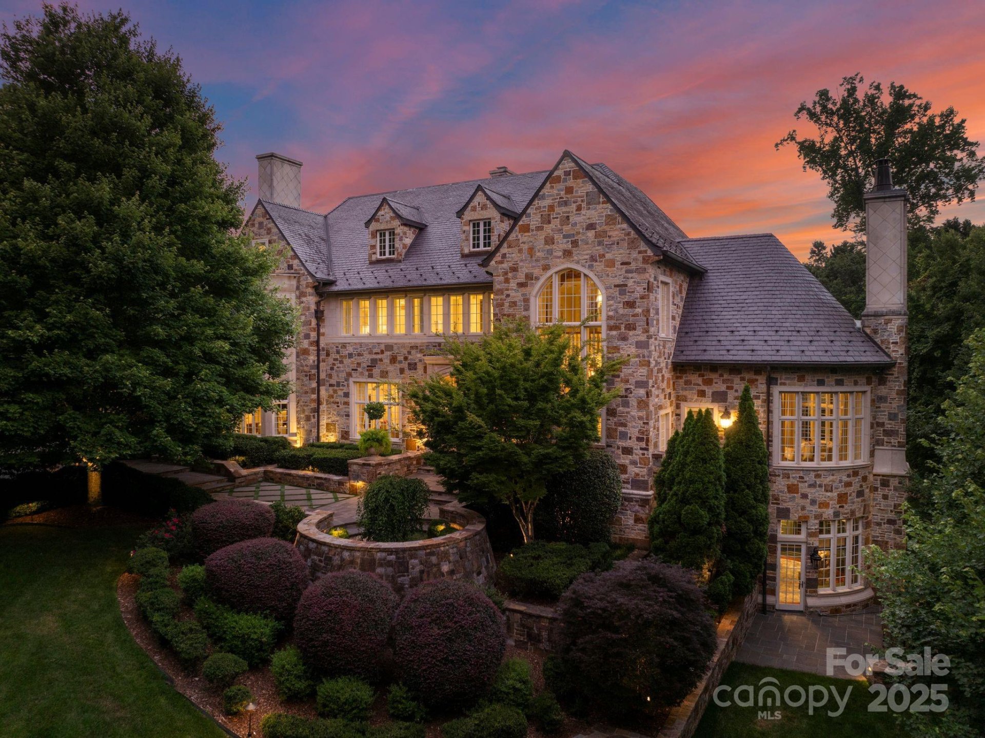 Morrocroft Estates, Charlotte Community