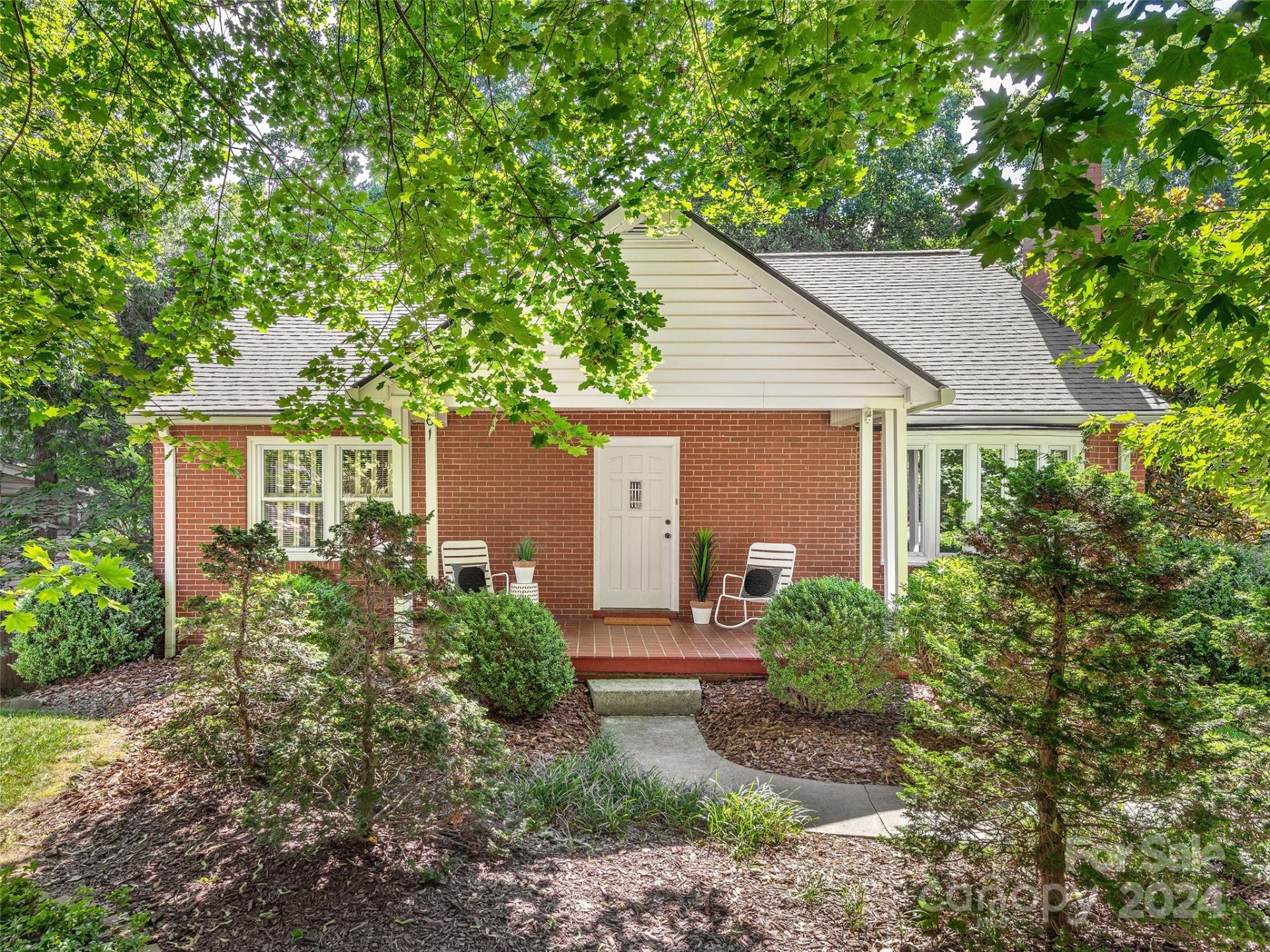 Property image 1 at 61 Bear Creek Road, Asheville, NC 28806