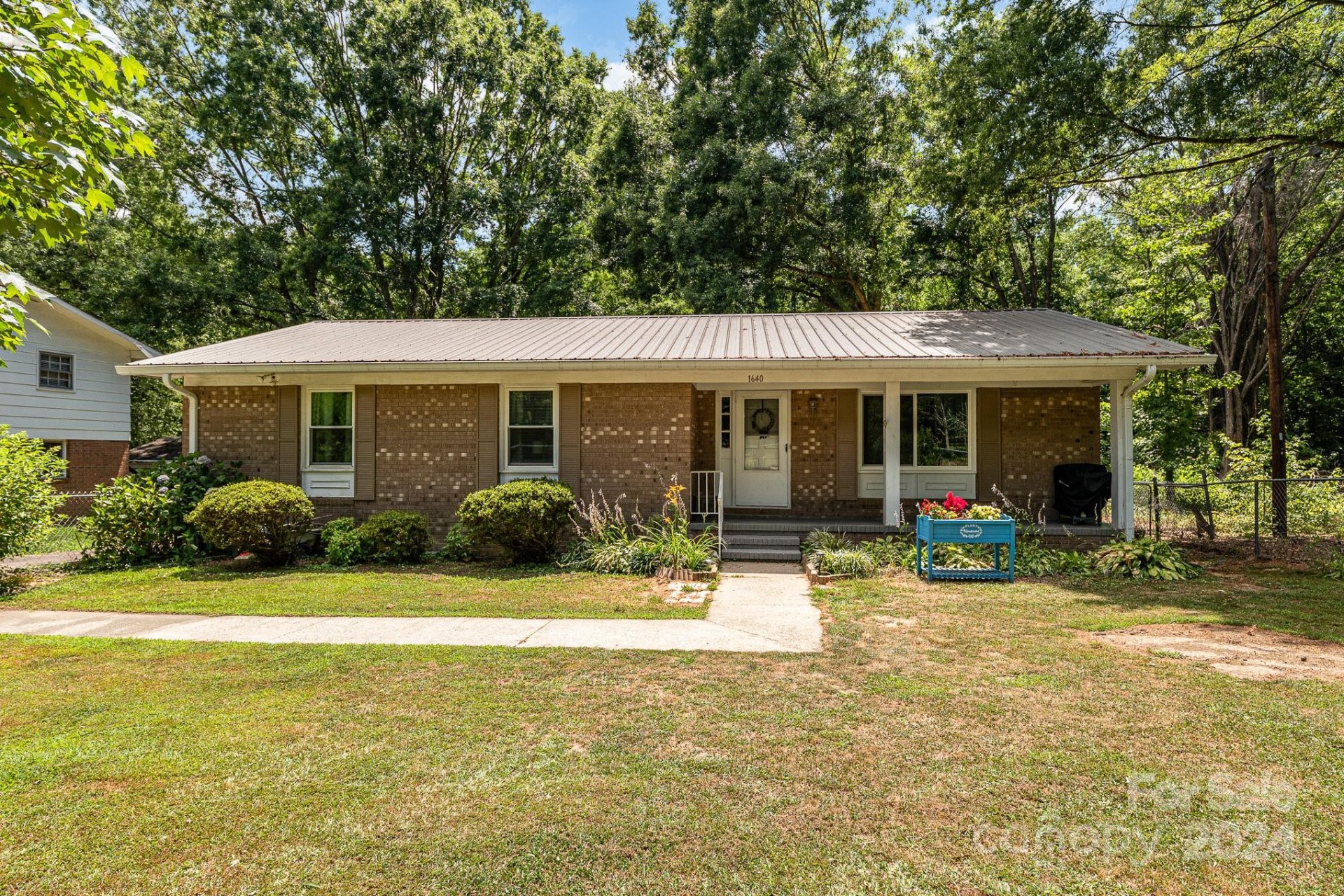 1640 W Colonial Drive