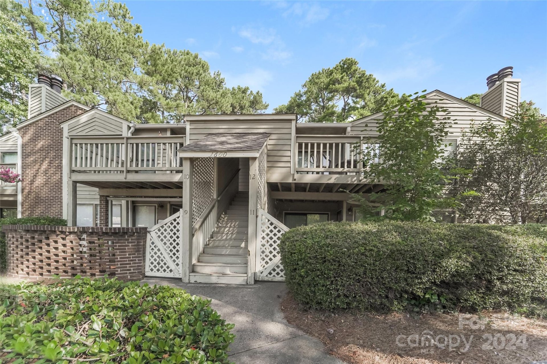 1600 Sharon Road