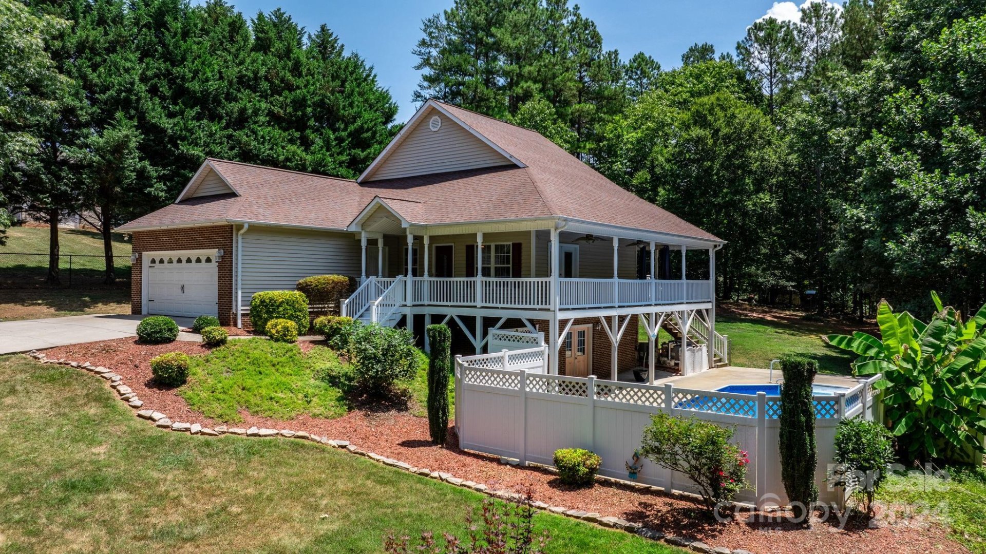 Property image 3 at 6391 Cathedral Drive, Hickory, NC 28601