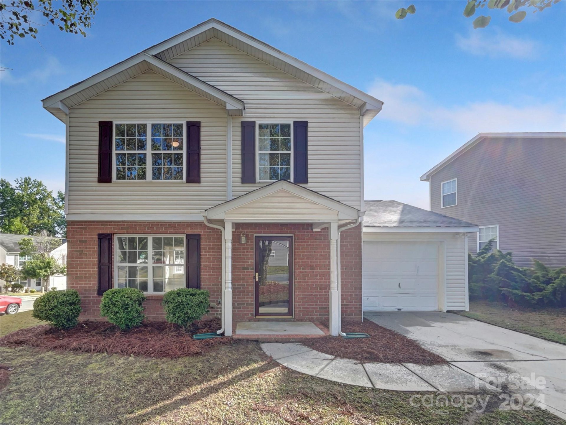 Property image 1 at 6903 Seney Drive, Charlotte, NC 28214