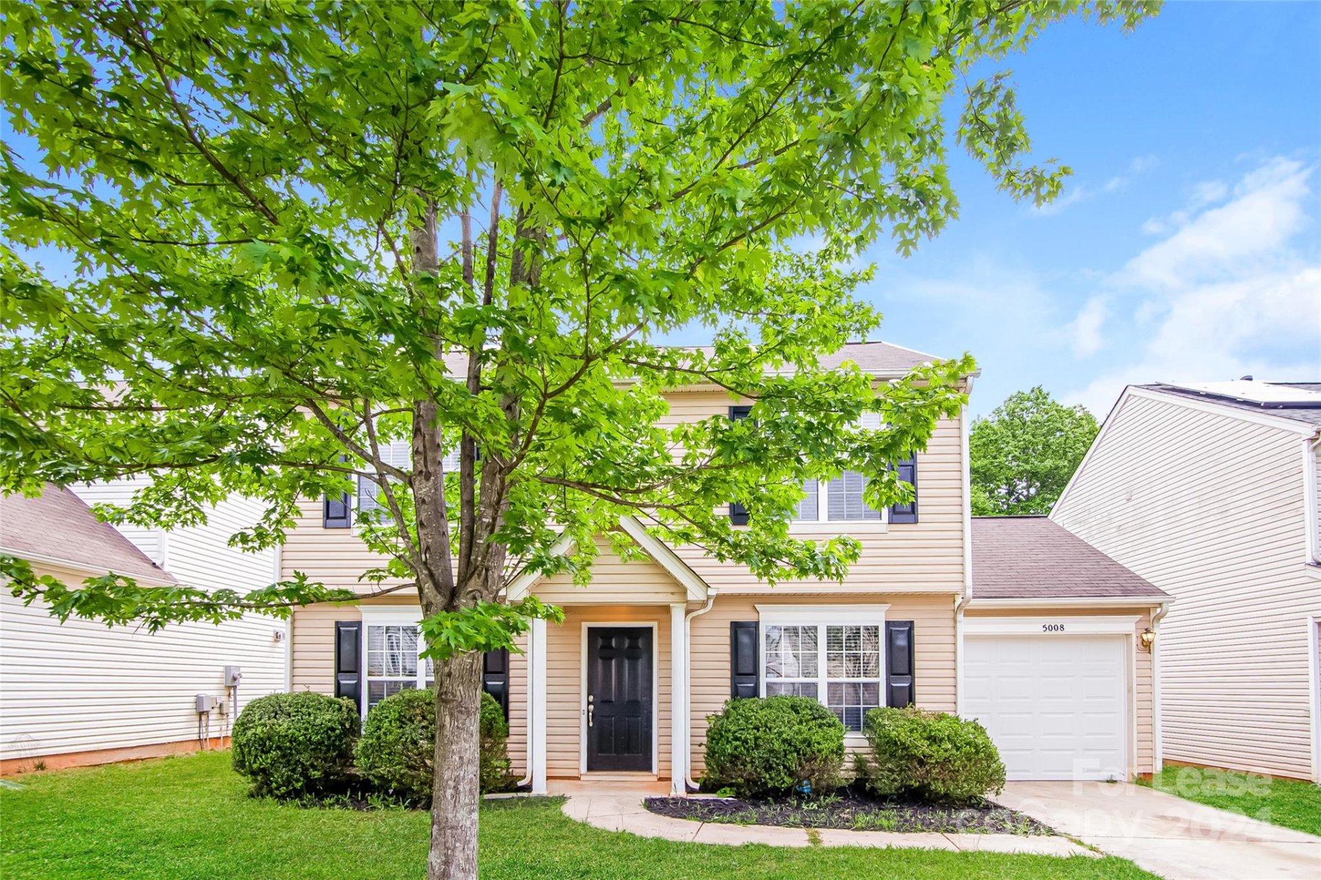 Property image 1 at 5008 Rockwood Road, Charlotte, NC 28216