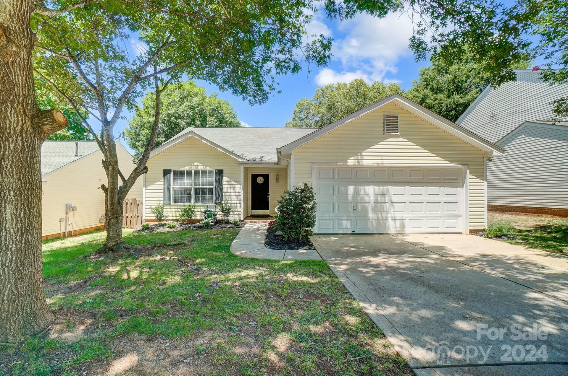 Property image 1 at 821 Settlement Drive, Clover, SC 29710