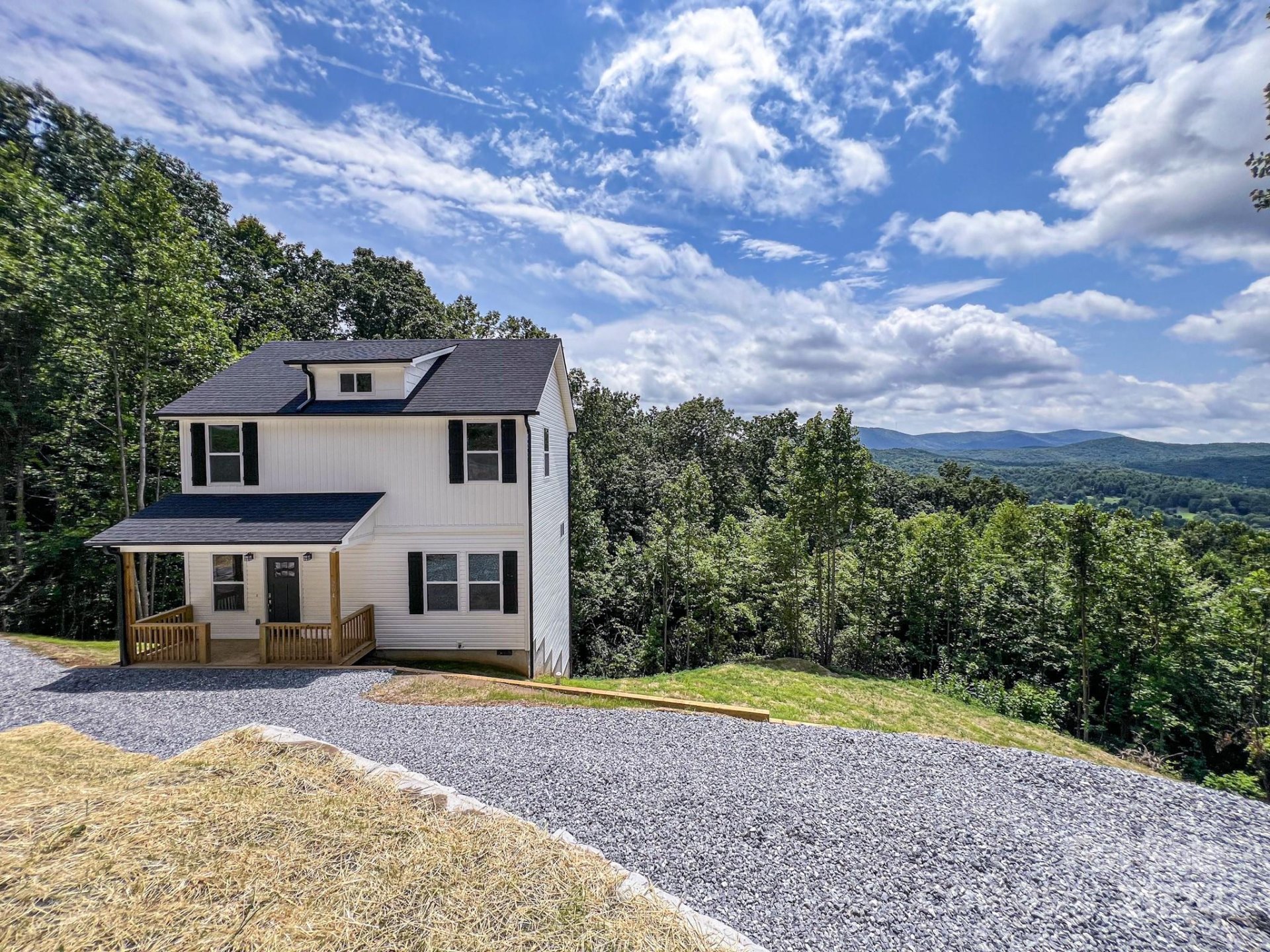 Property image 1 at 204 Rambling Trail, Hendersonville, NC 28739