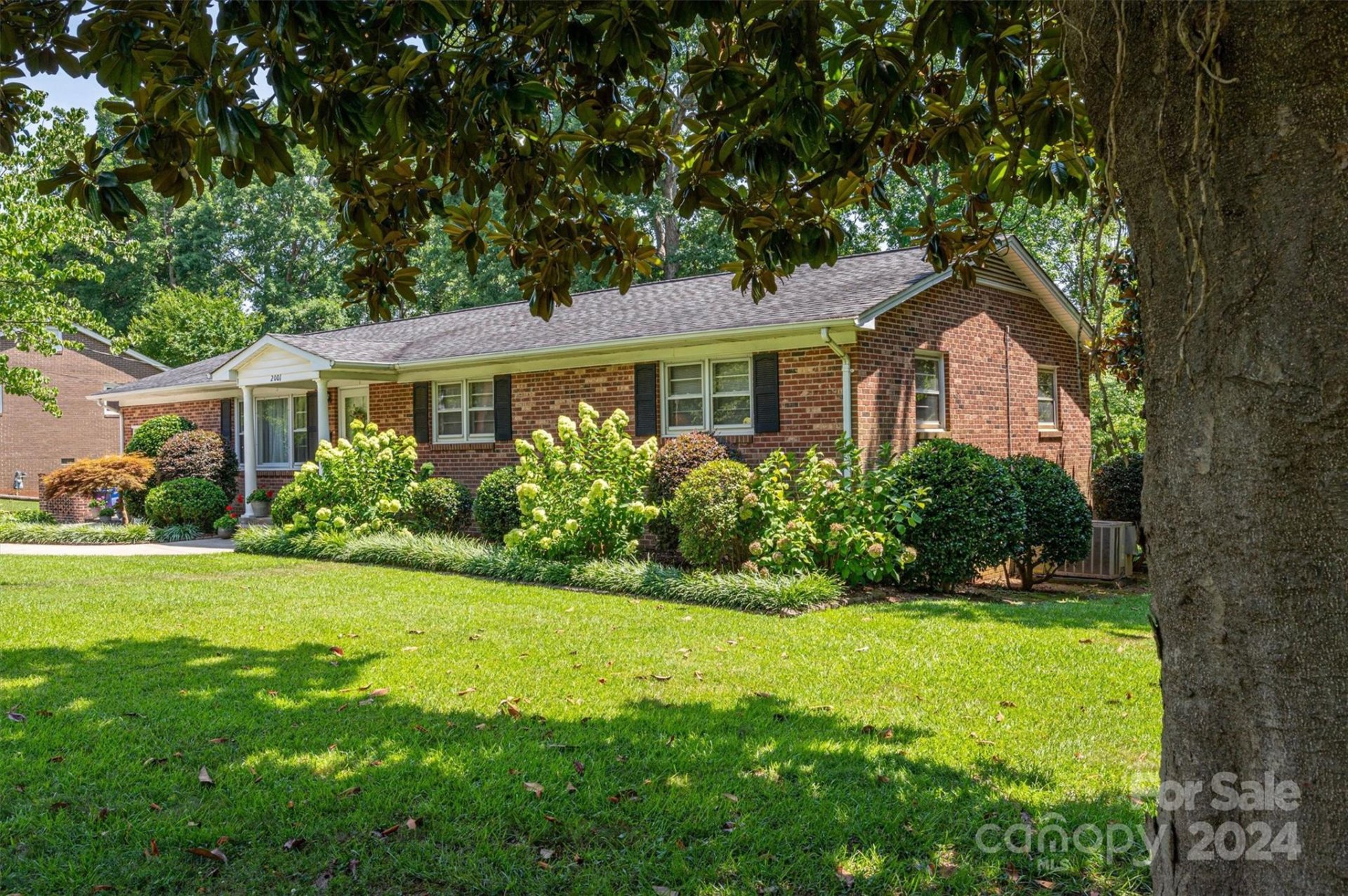 Property image 3 at 2001 Willimax Avenue, Gastonia, NC 28054