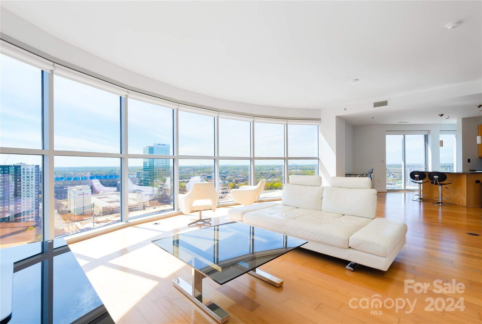 Property image 1 at 333 W Trade Street, Charlotte, NC 28202