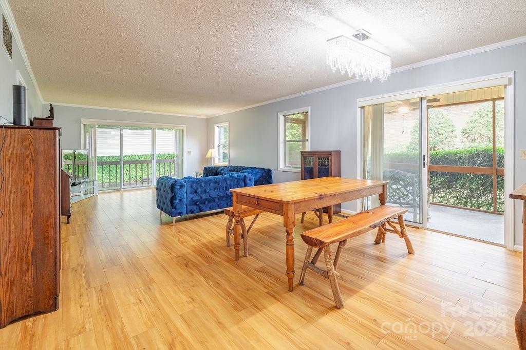 Property image 3 at 124 Exeter Court, Hendersonville, NC 28791