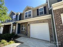Property image 1 at 7431 Sienna Heights Place, Charlotte, NC 28213