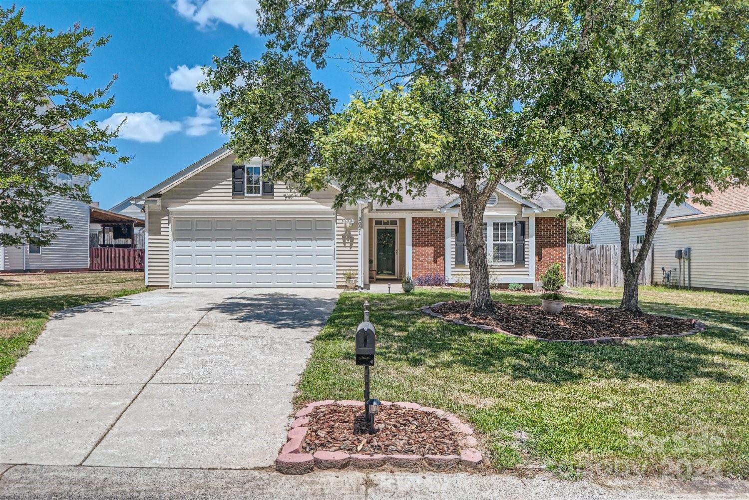 3021 Hawick Commons Drive