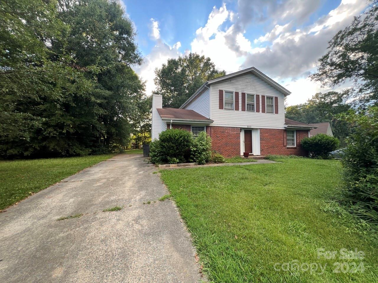 Property image 1 at 8500 Barncliff Road, Charlotte, NC 28227