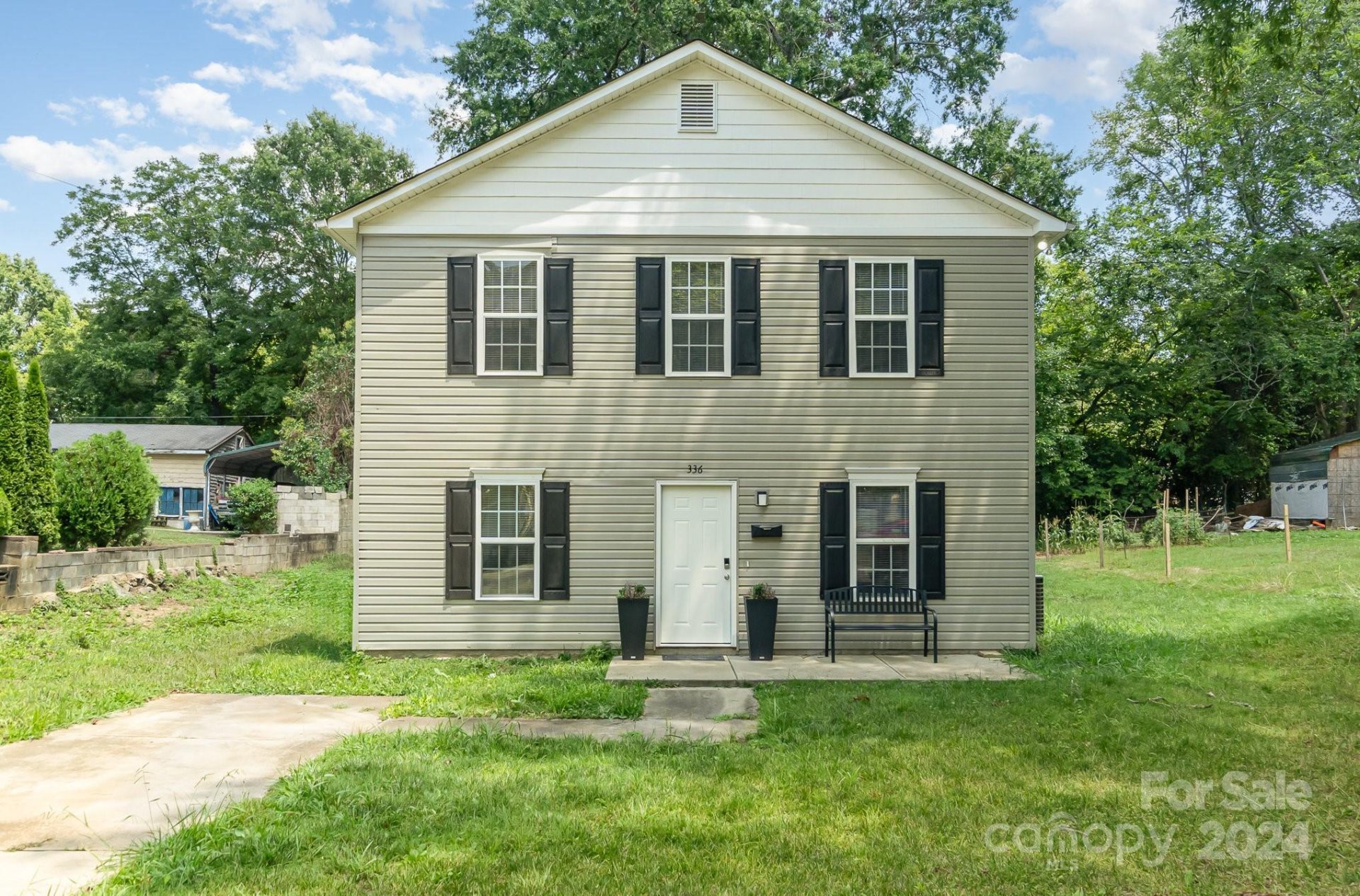 Property image 1 at 336 Drury Drive, Charlotte, NC 28206