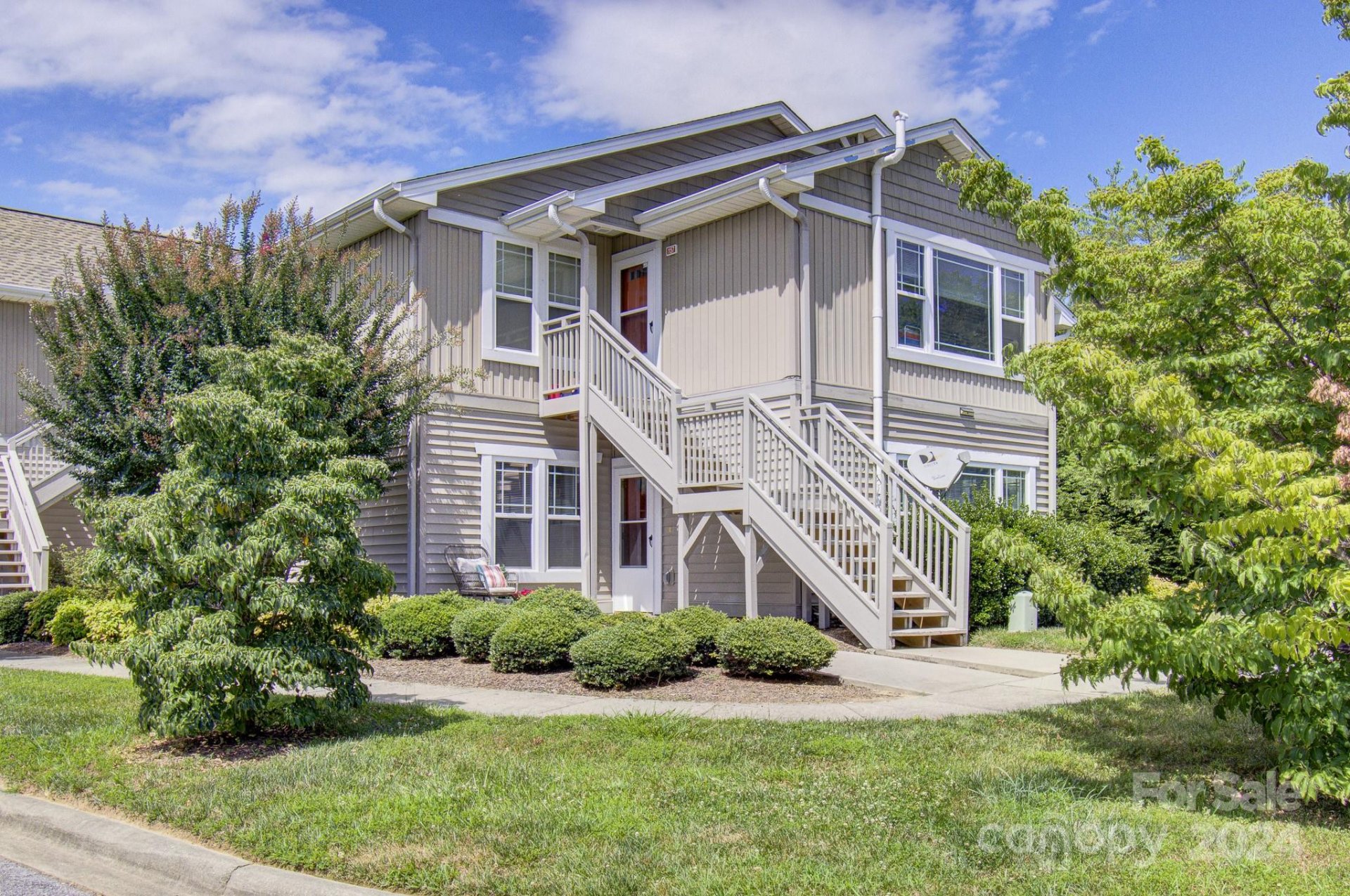 Property image 1 at 155 Morningside Lane, Hendersonville, NC 28792