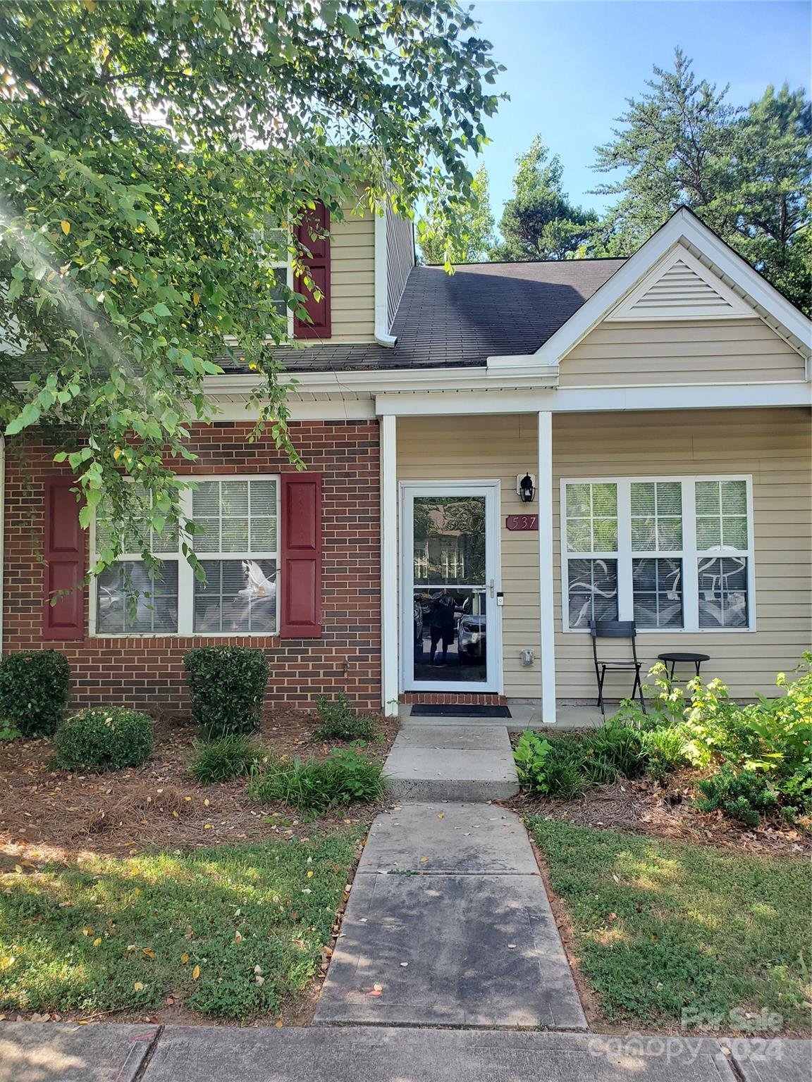 5373 Magnolia Tree Lane