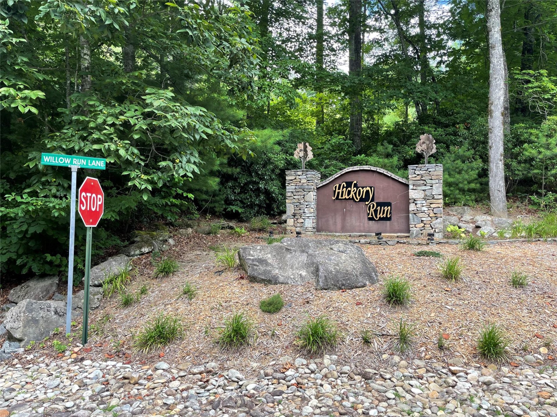 Property at 00 Willow Run Lane, Zirconia, NC 28790