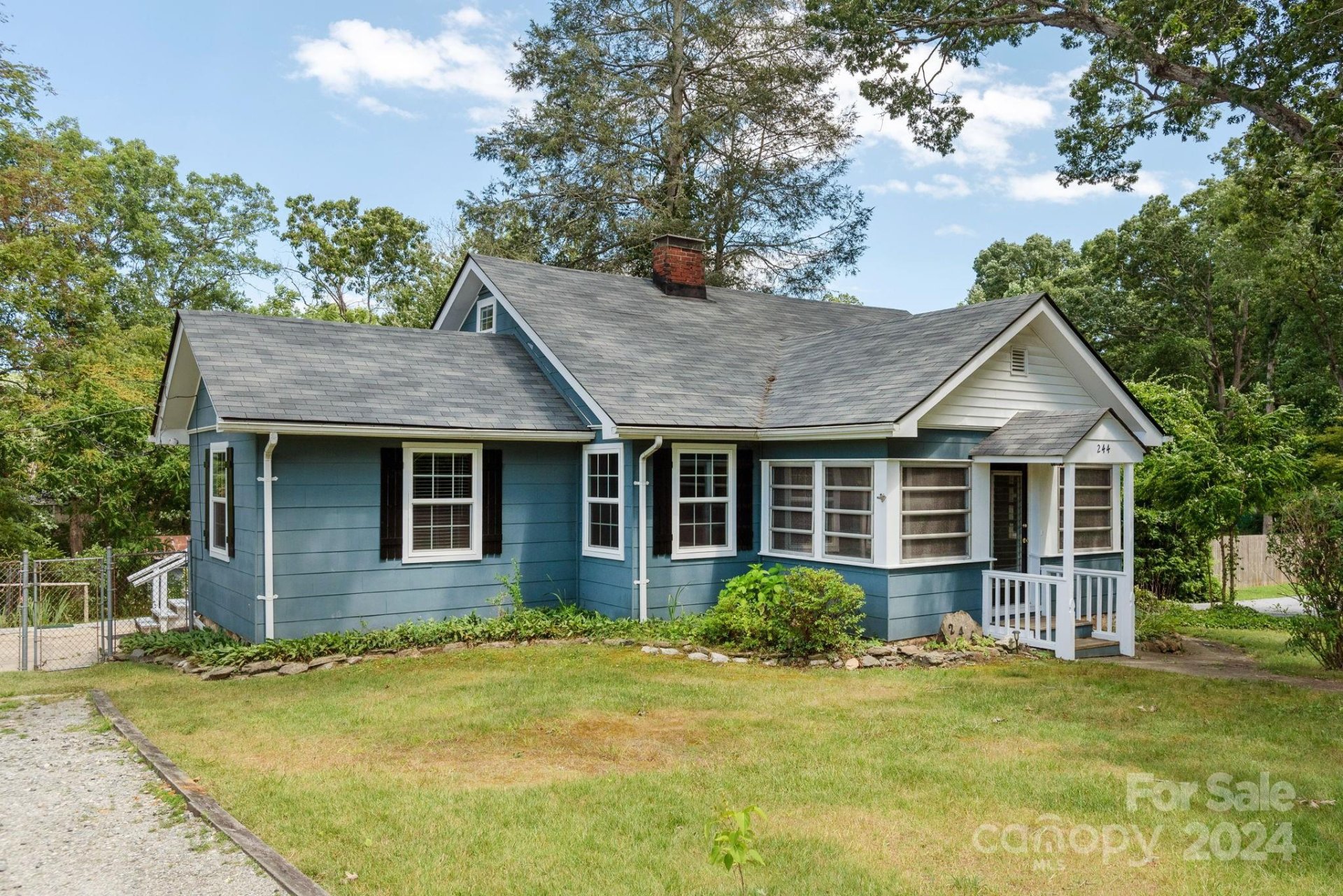 Property image 1 at 244 Courtland Boulevard, Hendersonville, NC 28791