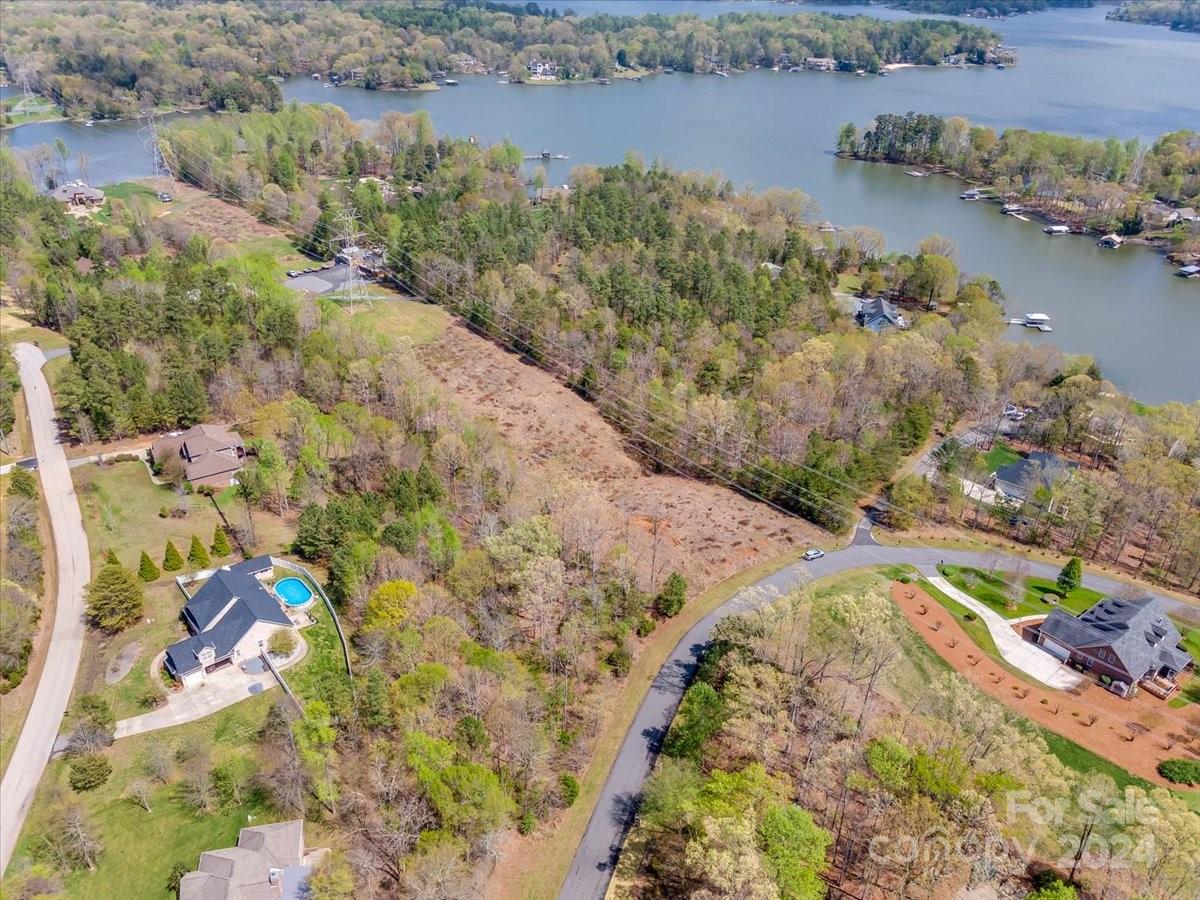 Property image 3 at 340 Catawba Crest Lane, Clover, SC 29710