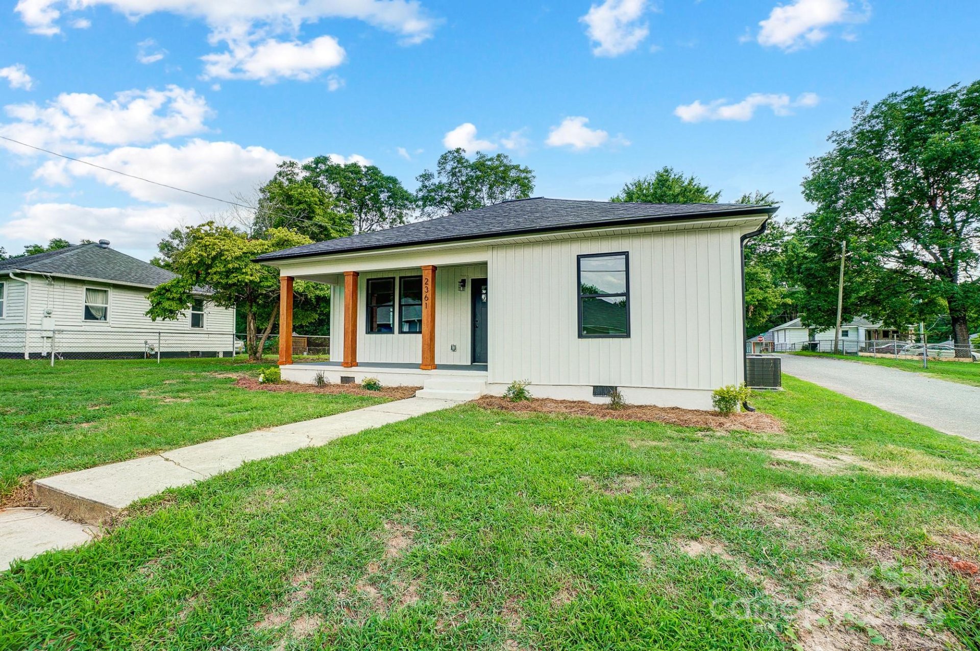 Property image 1 at 2361 Myrtle Avenue, Gastonia, NC 28052