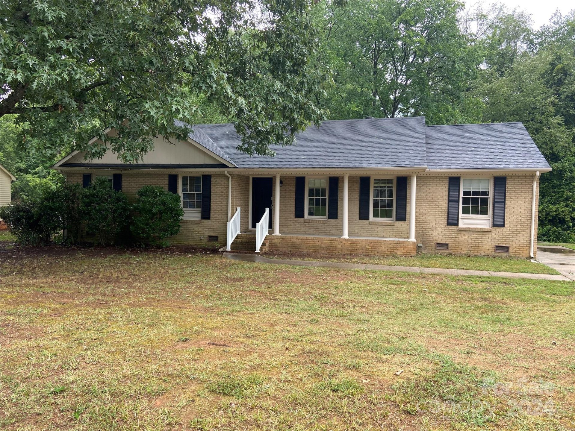 Property image 1 at 7110 Marlbrook Drive, Charlotte, NC 28212