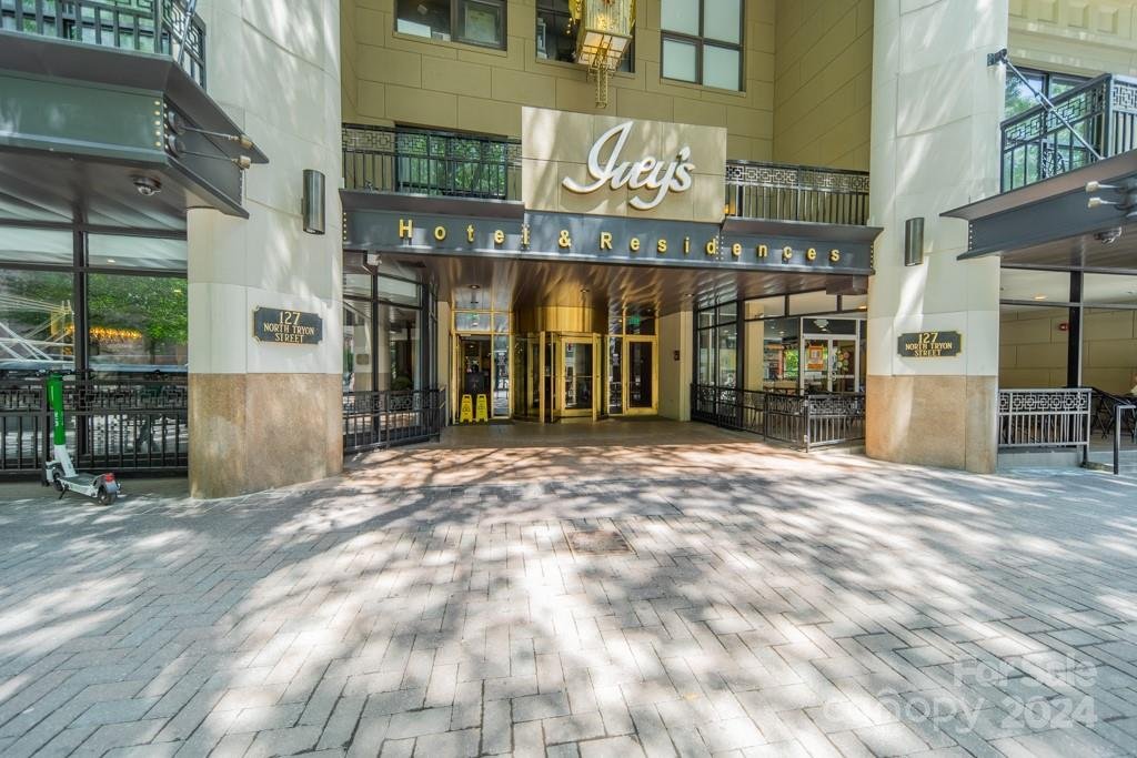 Property image 1 at 127 N Tryon Street, Charlotte, NC 28202