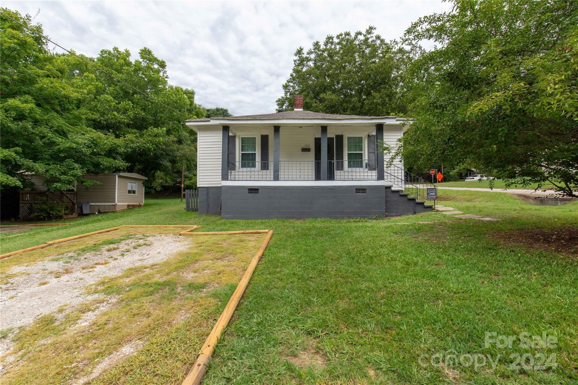 Property image 1 at 102 Poplar Street, Clover, SC 29710