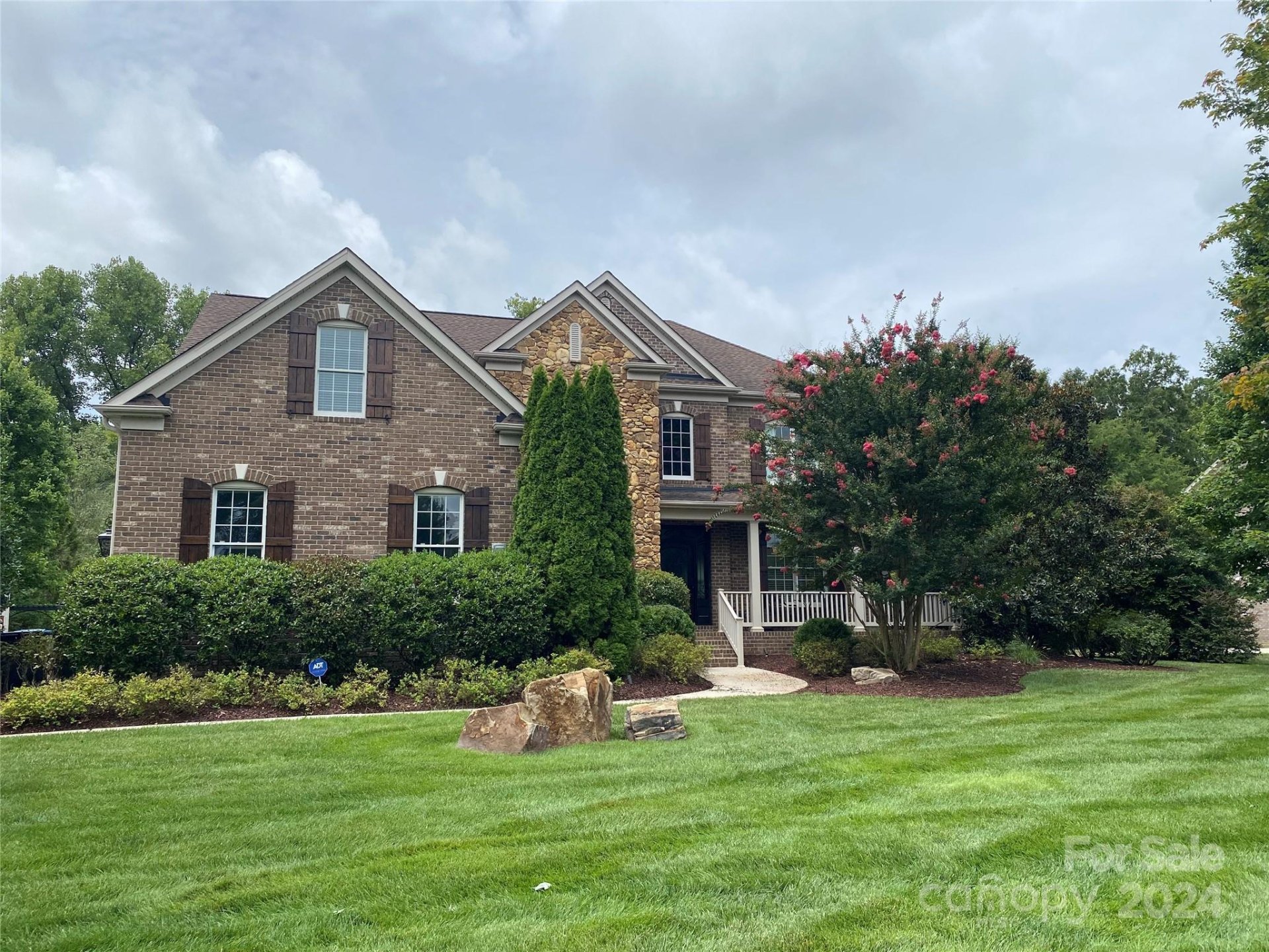 Property image 1 at 505 Running Horse Lane, Waxhaw, NC 28173