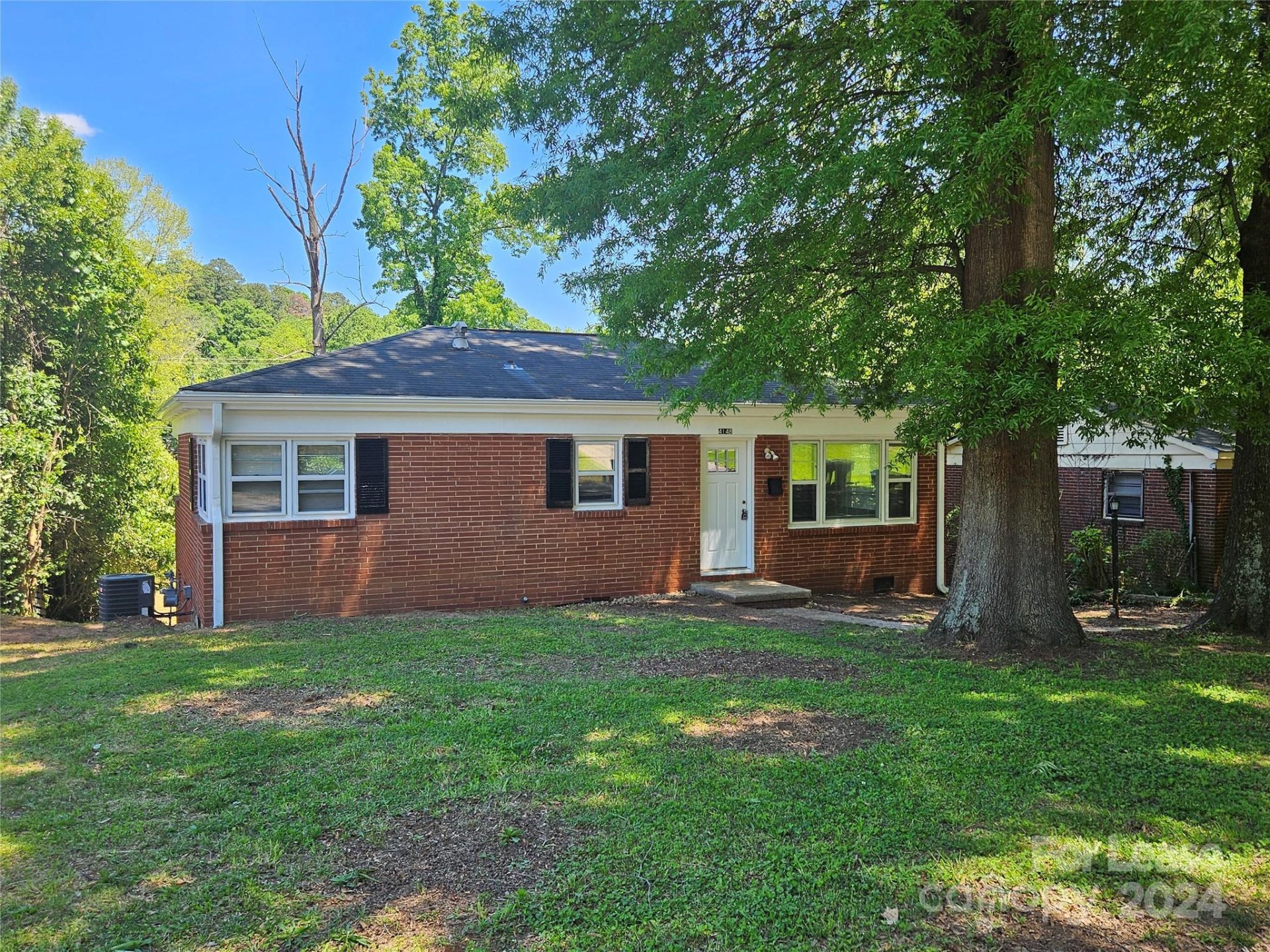 Property image 1 at 4148 Welling Avenue, Charlotte, NC 28208